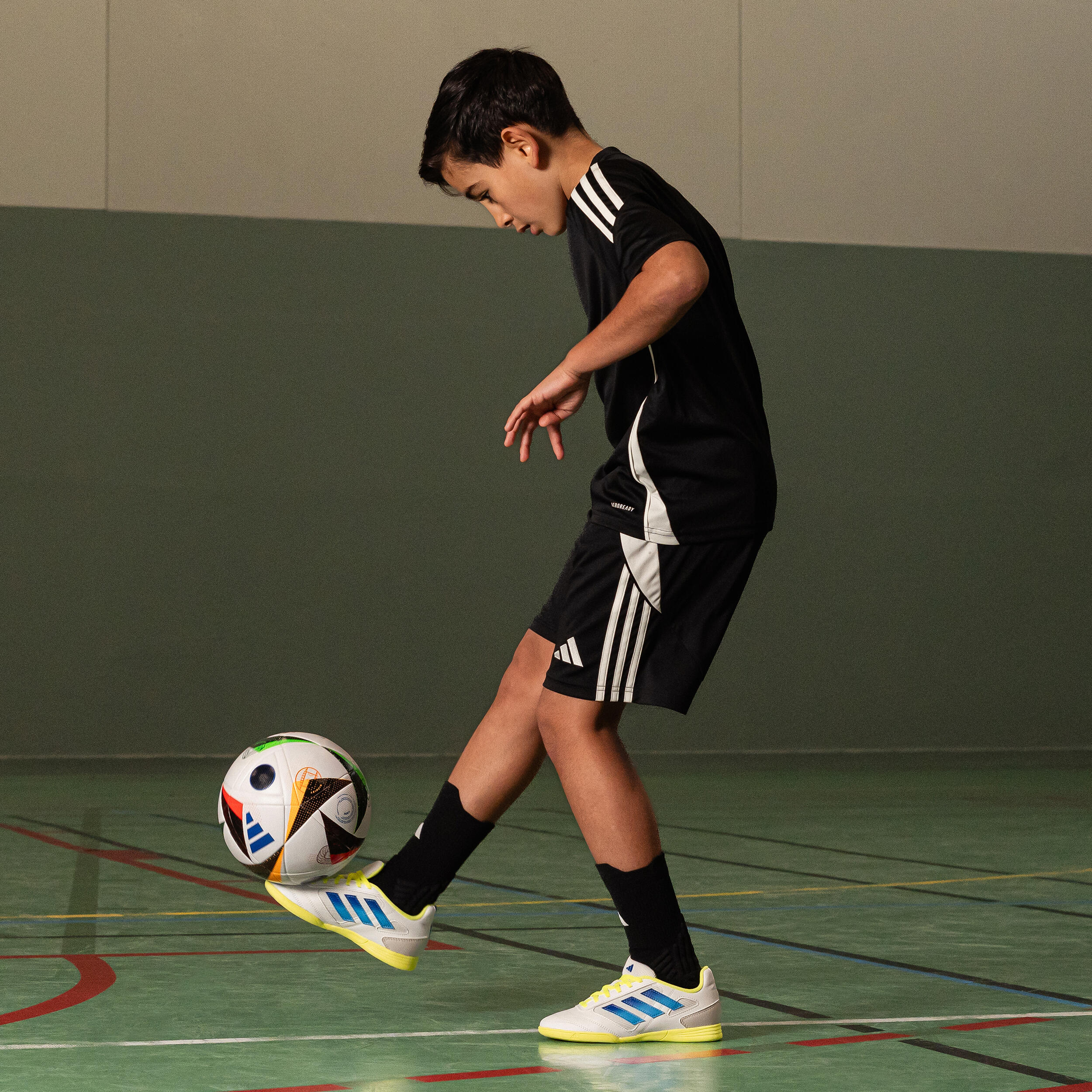 Dětské futsalové kopačky Super Sala ADIDAS  12/14