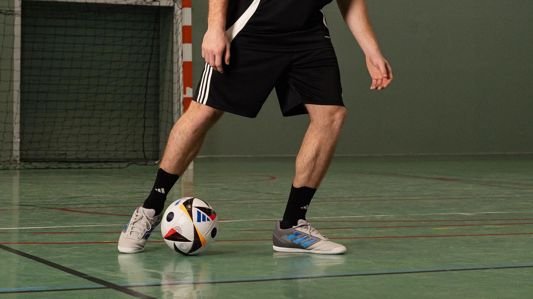 Erfahre hier, worauf du beim Kauf von neuen Futsalschuhen achten solltest!