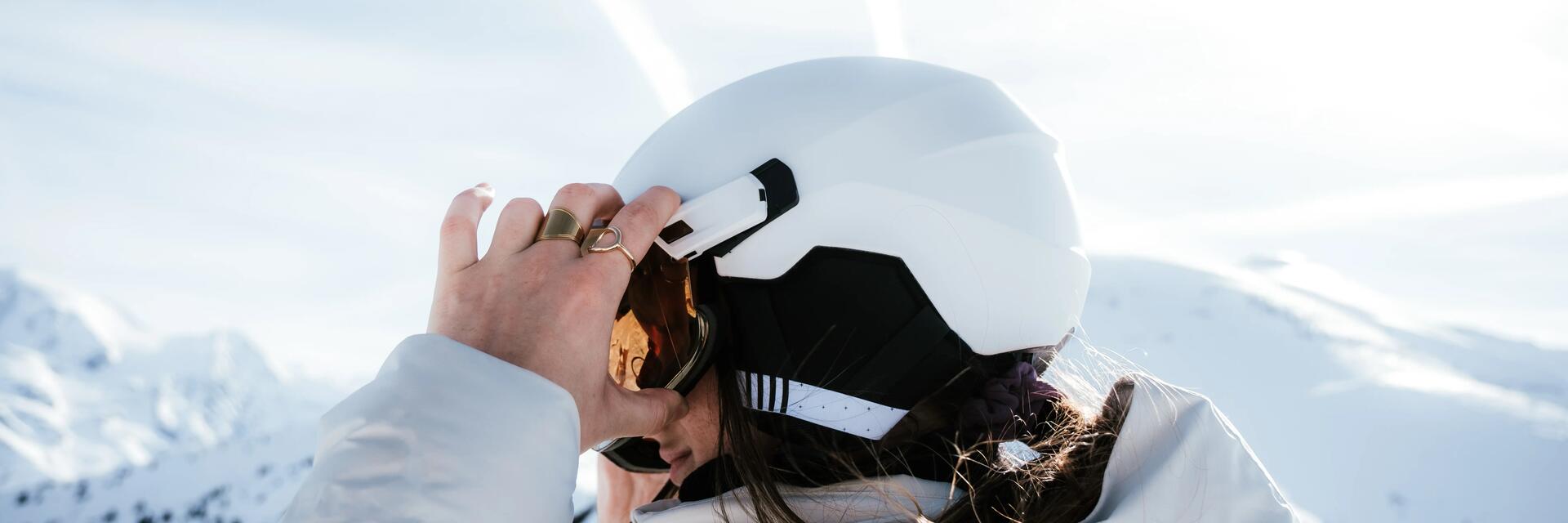 Comment bien régler son casque de ski - titre