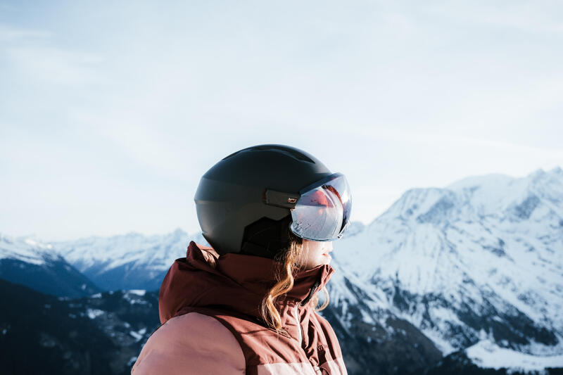 CUM SĂ ÎȚI ALEGI CASCA DE SNOWBOARD