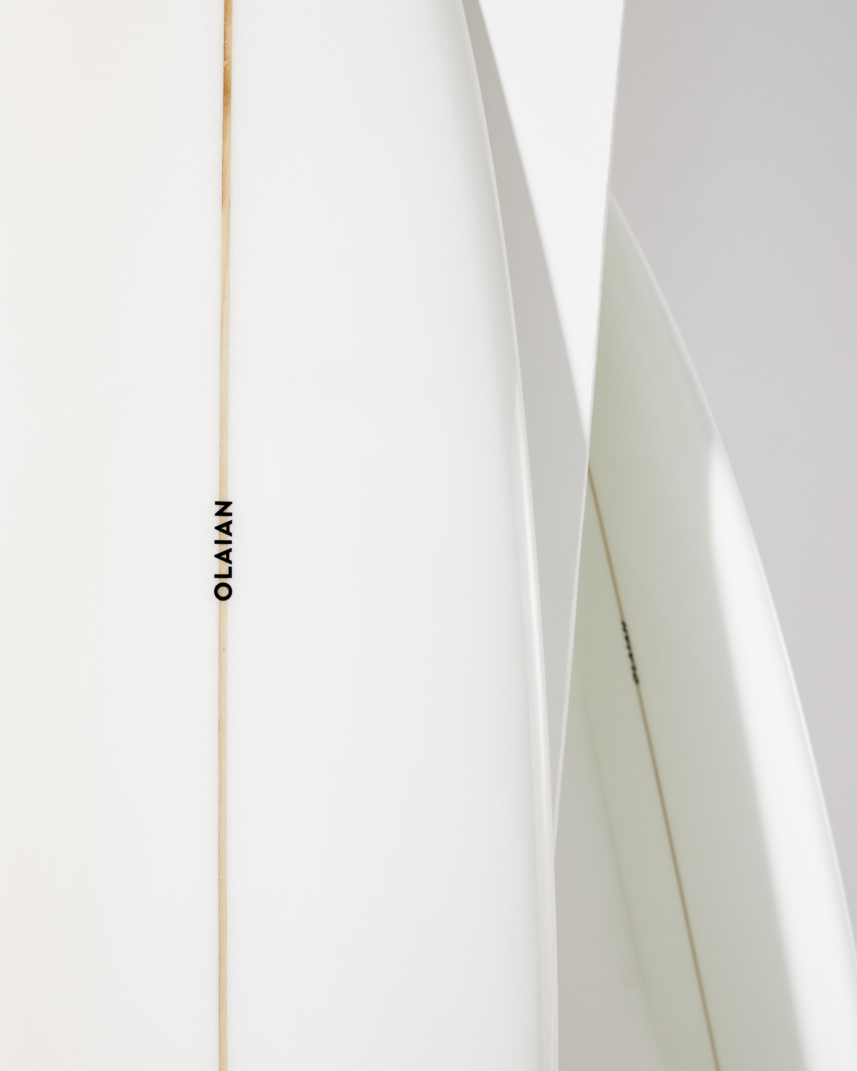 Surfboard 6'8" - 900 mid-length white 10/11