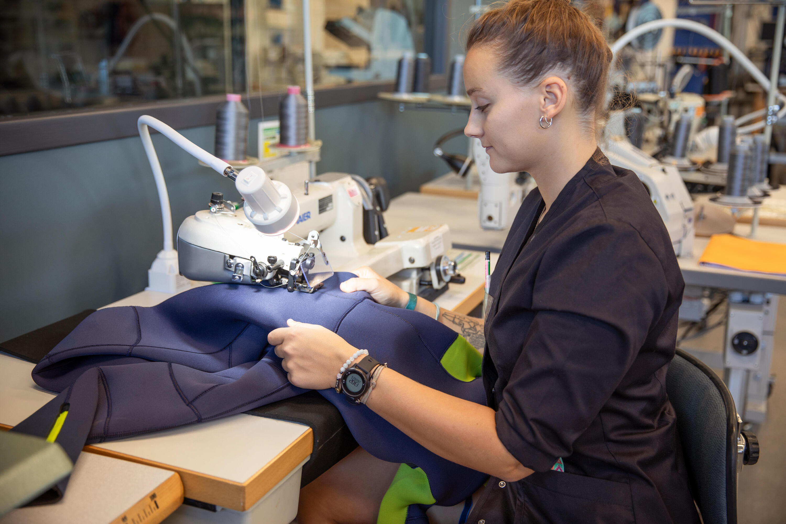 WORKSHOP Riparazione cucitura/incollatura muta neoprene