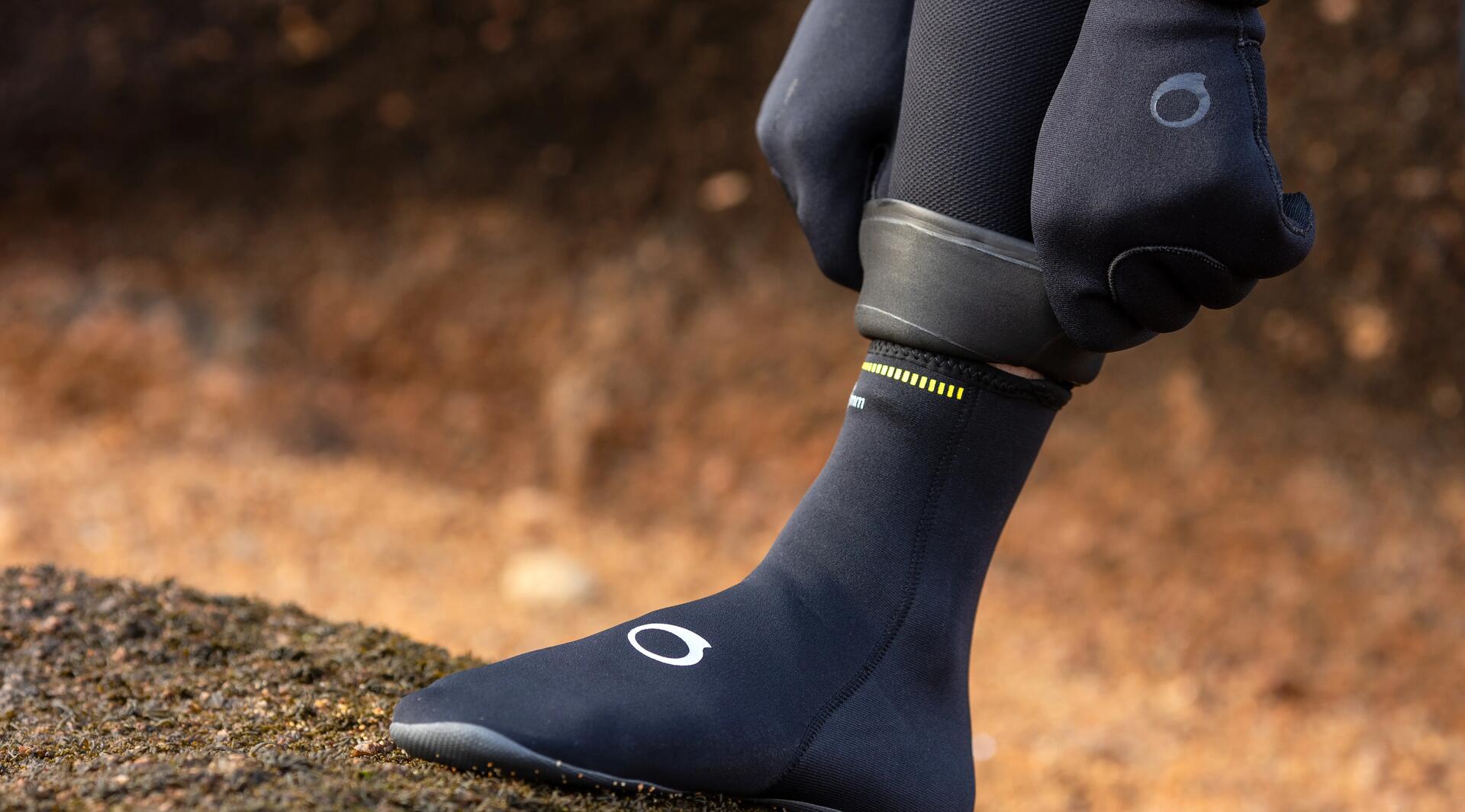 Comment choisir ses gants, bottillons et chaussons de plongée ?