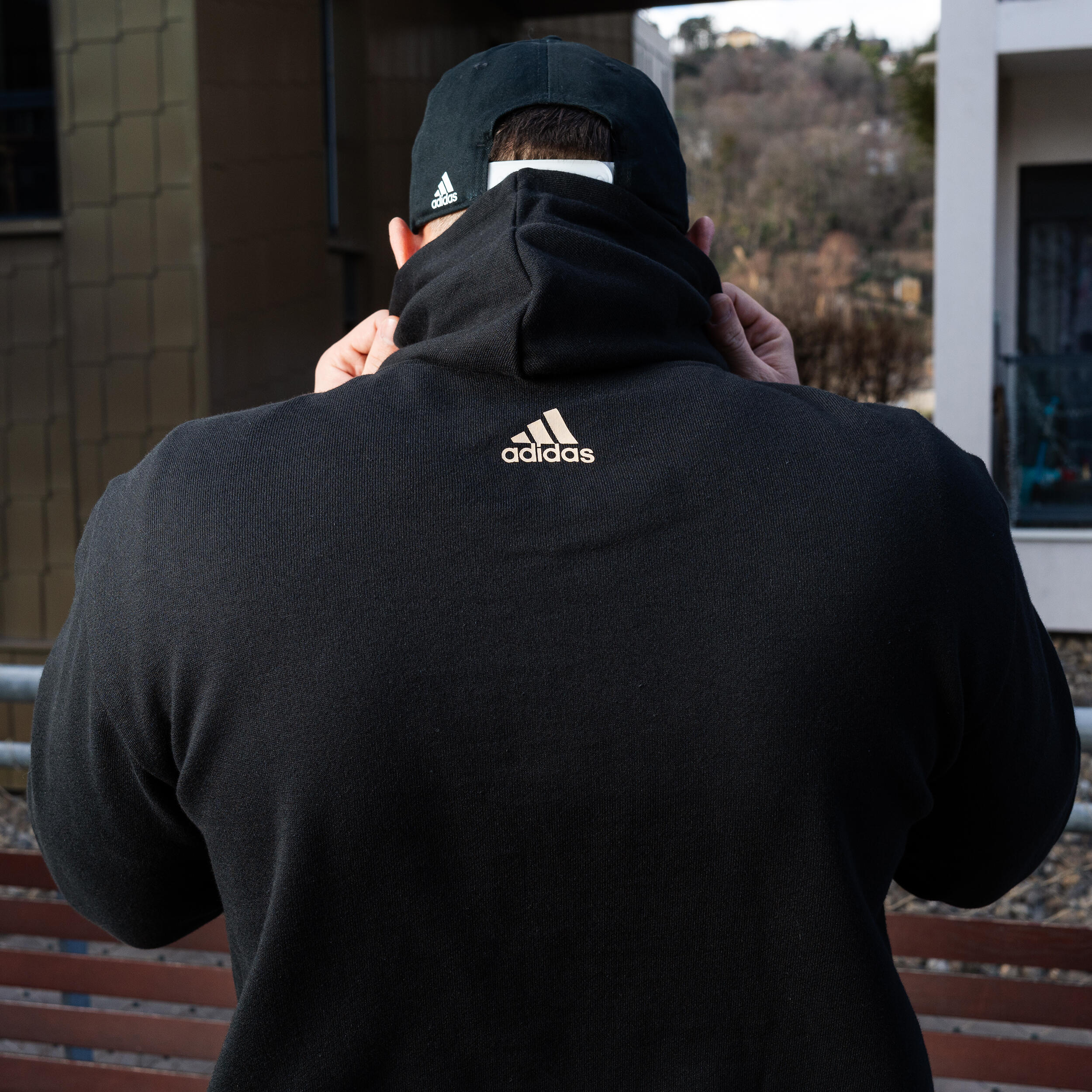 SWEAT-SHIRT A CAPUCHE DE FITNESS SOFT TRAINING ADIDAS HOMME NOIR 10/10