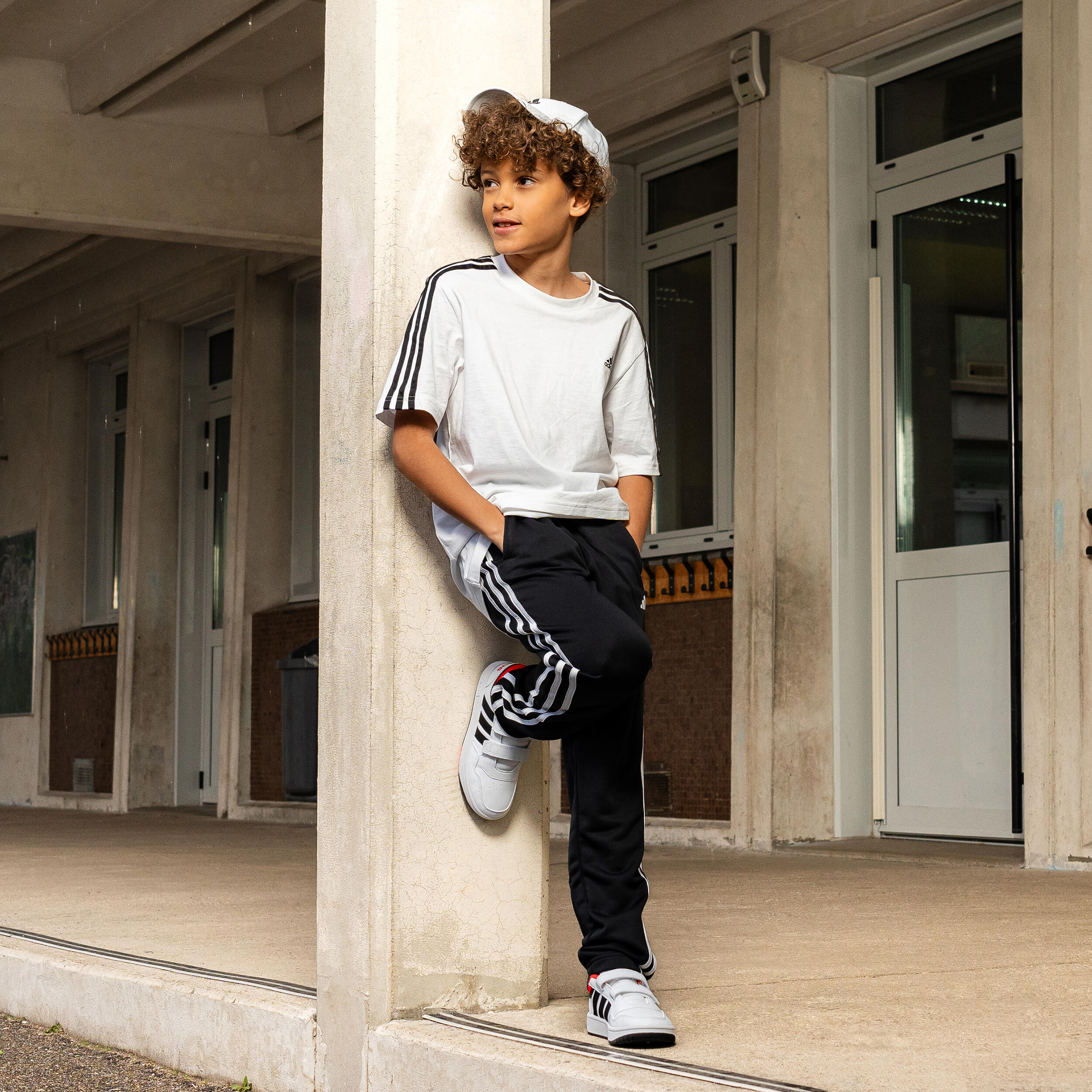 ADIDAS Sneakers met klittenband voor kinderen HOOPS | Decathlon