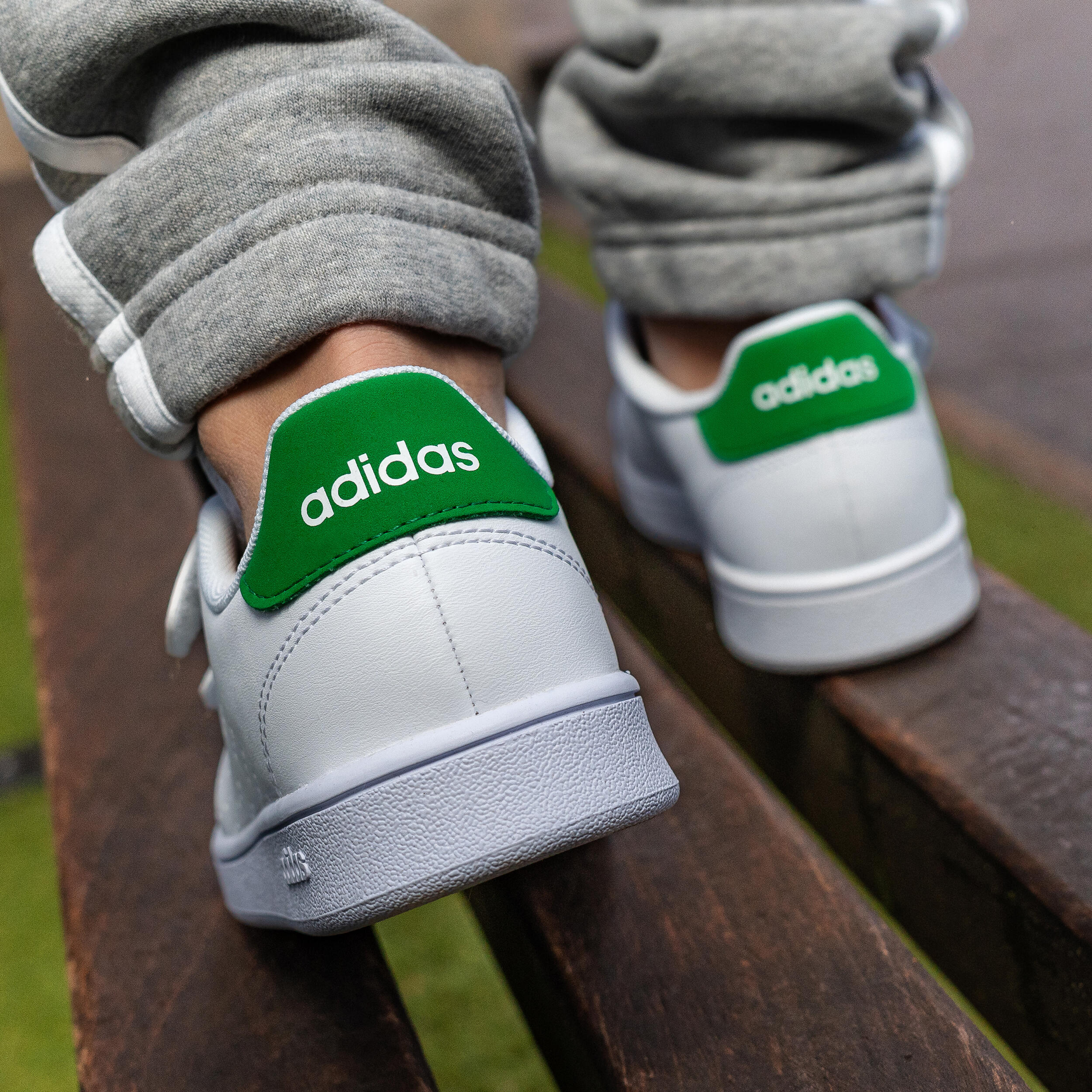 Gebraucht - Sportschuhe Kinder Klettverschluss Adidas - Advantage weiss 12/12