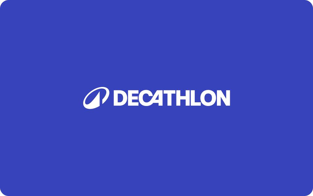 Eine blaue Decathlon-Geschenkgutschein mit dem Logo in der Mitte