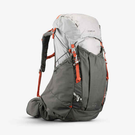 
      Ruksak za trekking ženski 45+10 l - MT900 UL
  