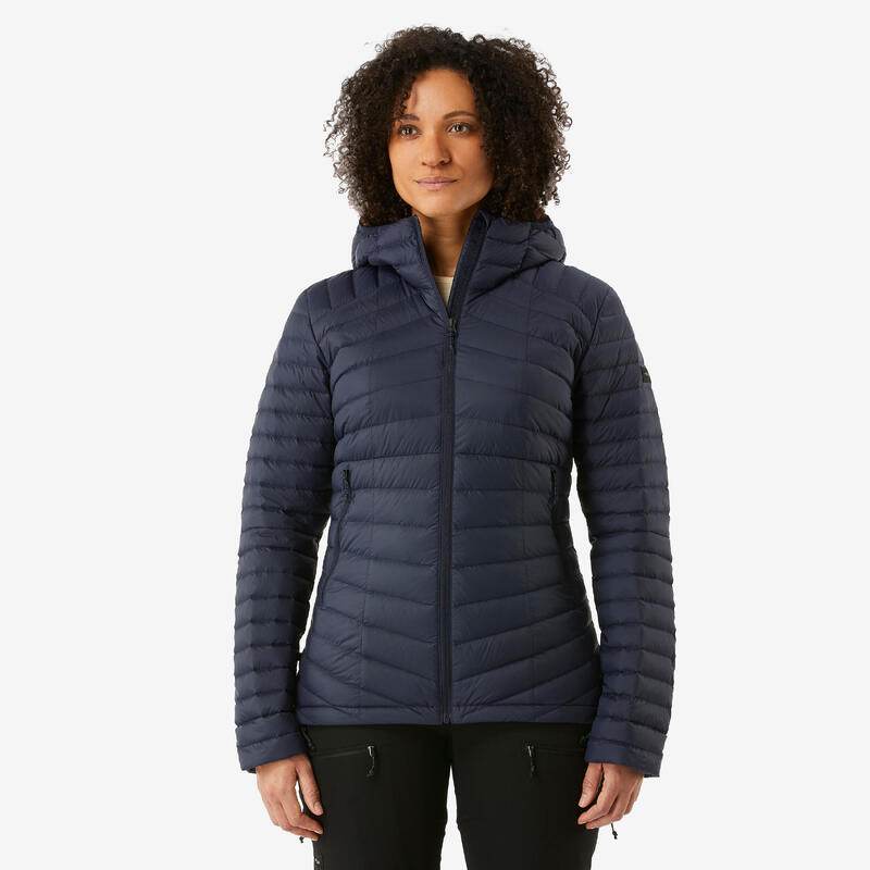 Piumino trekking donna MT100 PIUMA con cappuccio blu | -5°C