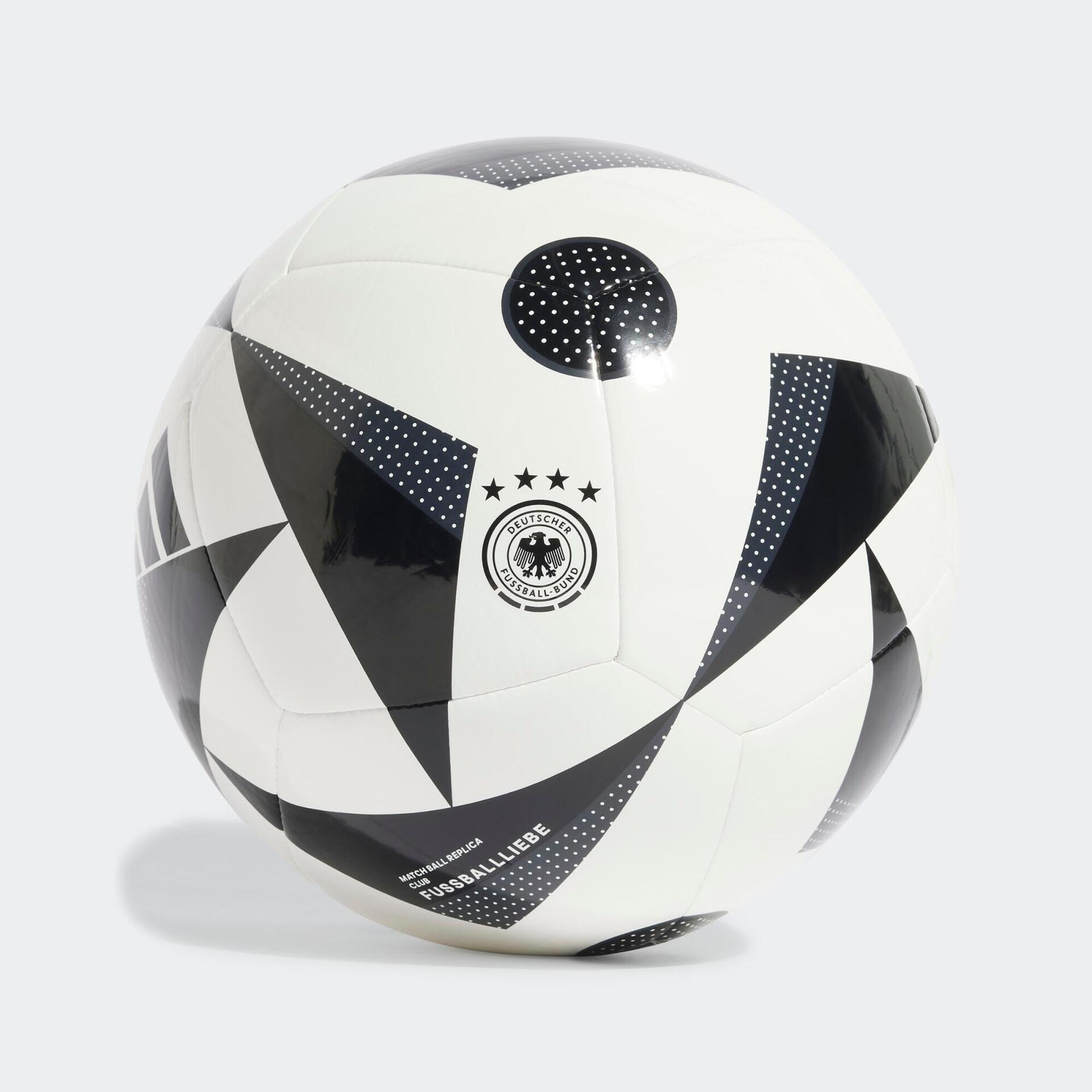 Adidas Fussballliebe : le ballon de 2024 !