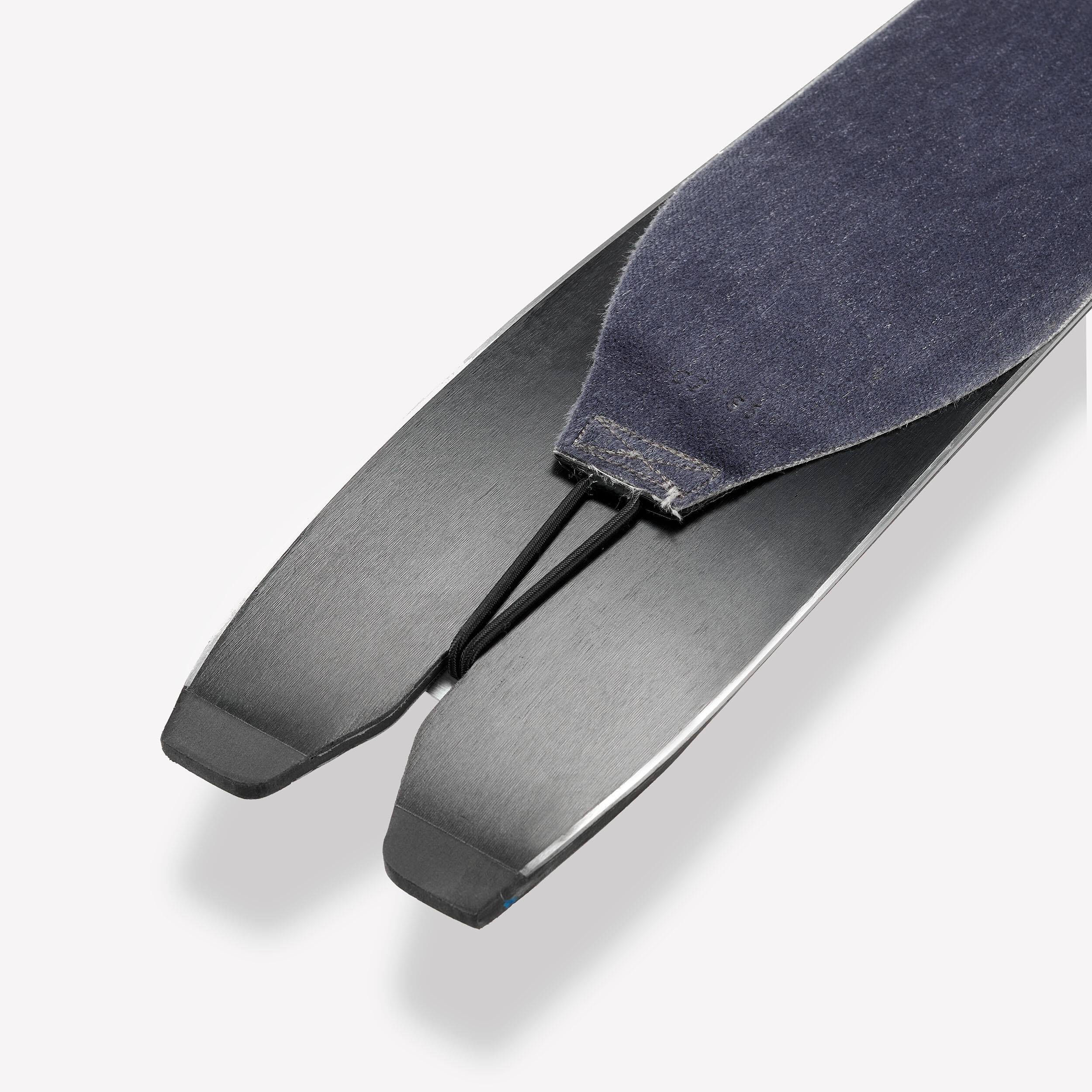 Ski de randonnée avec fixations et peaux, wilder 102