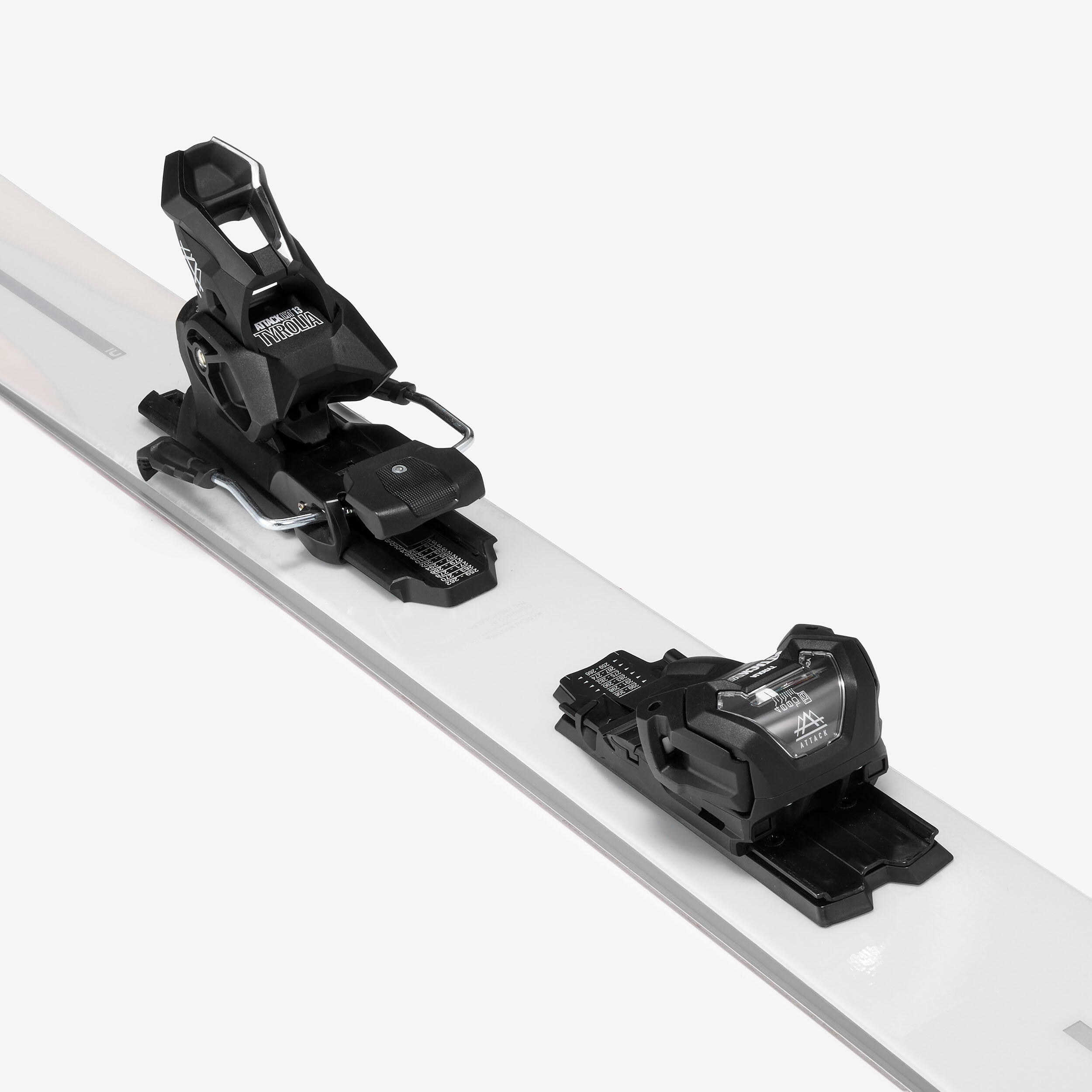 All-Mountain-Ski aus Titanal mit Tyrolia Attack LYT 13-Bindungen, Patrol 105Ti 8/20