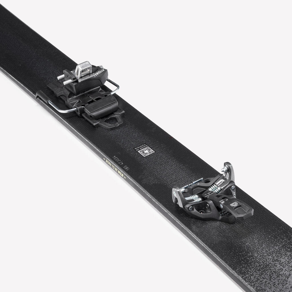 Cross-country skiing with bindings and skins, WILDER 102