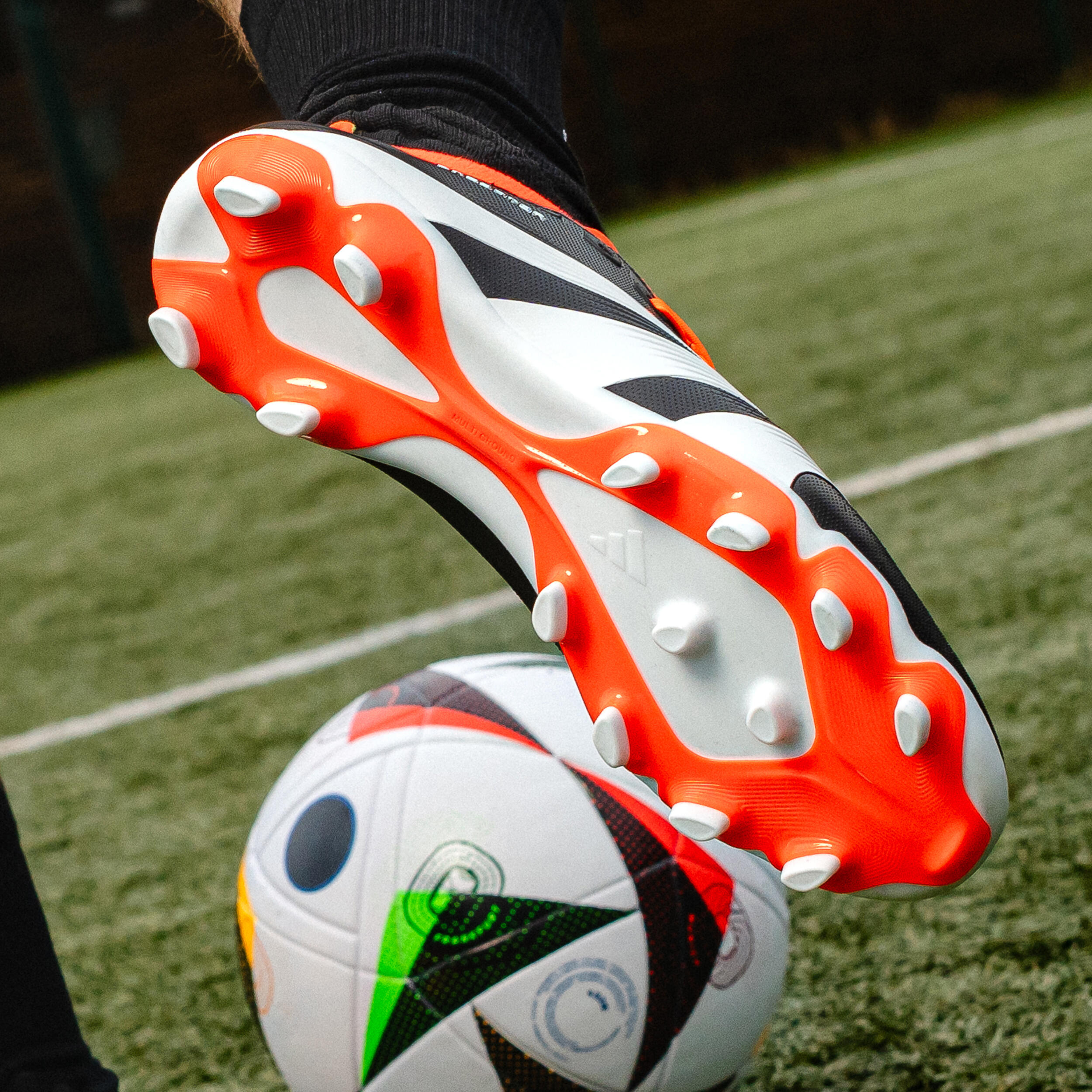 Gebraucht - Damen/Herren Fussball Nockenschuhe - ADIDAS Predator 24 League Lo... 12/13