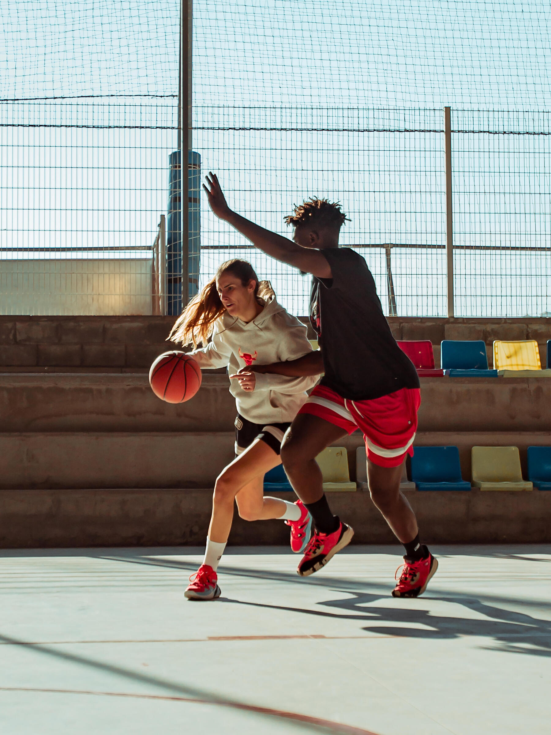 entraînement-dribble-exercices-ballon-basketball-enfant