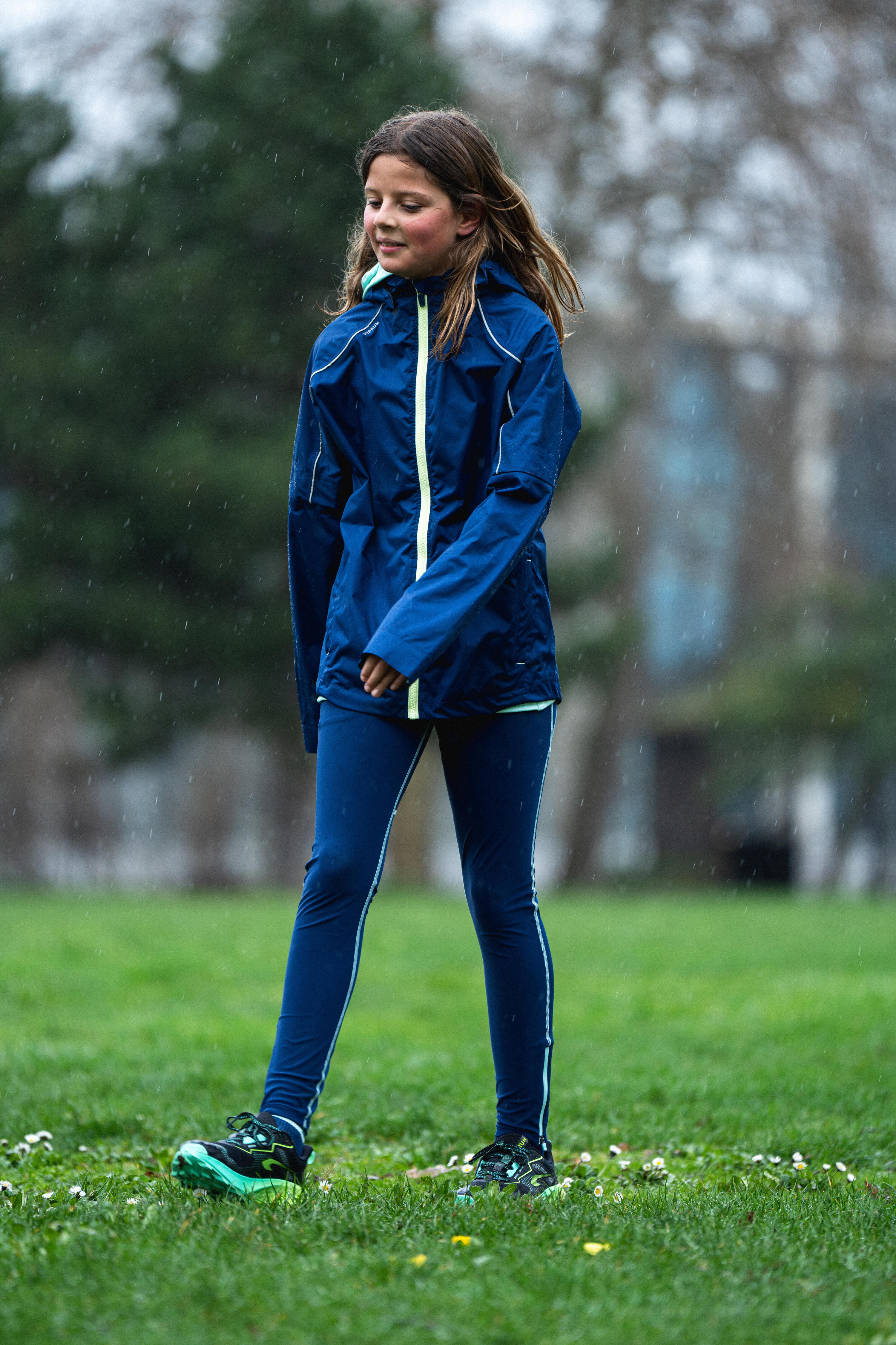 Trail- en veldloopschoenen voor kinderen K500 GRIP zwart 10/11