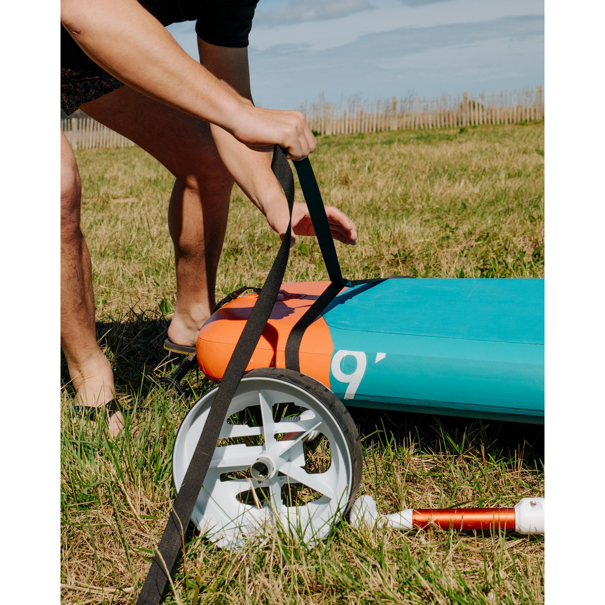 Carrello di trasporto ultracompatto per SUP e kayak