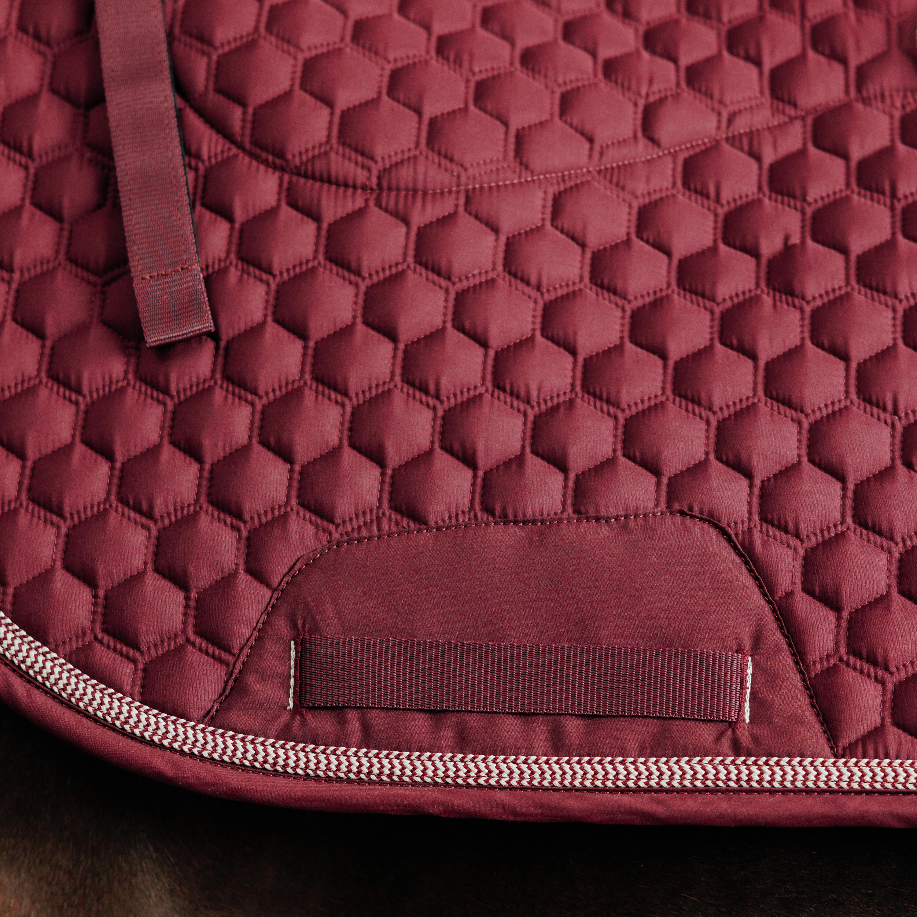 Horse Riding Cushioning Saddle Cloth 900 - Burgundy 3/5
