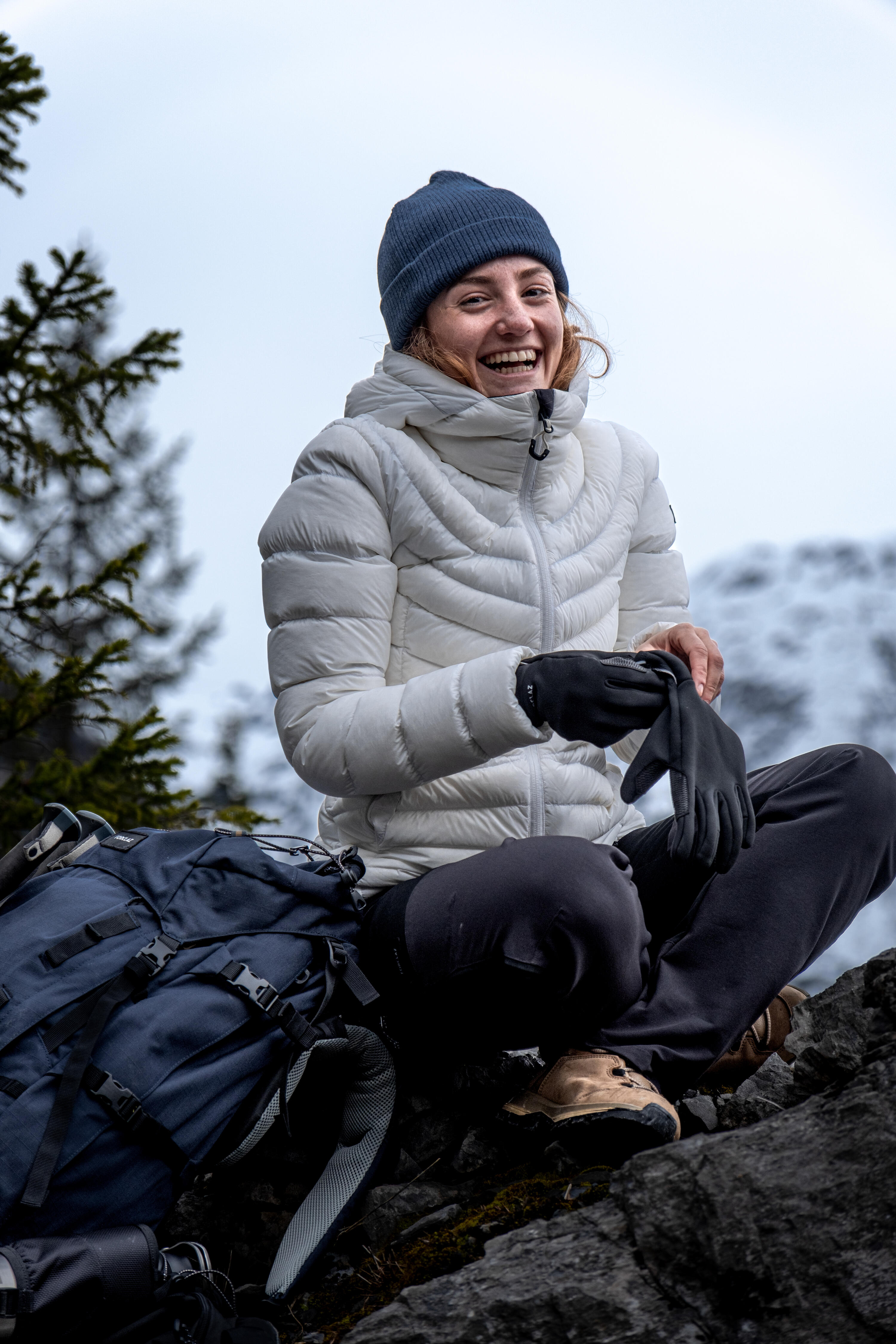 Handschuhe Damen/ Herren warm touchscreenfähig Trekking - MT500 schwarz  6/9