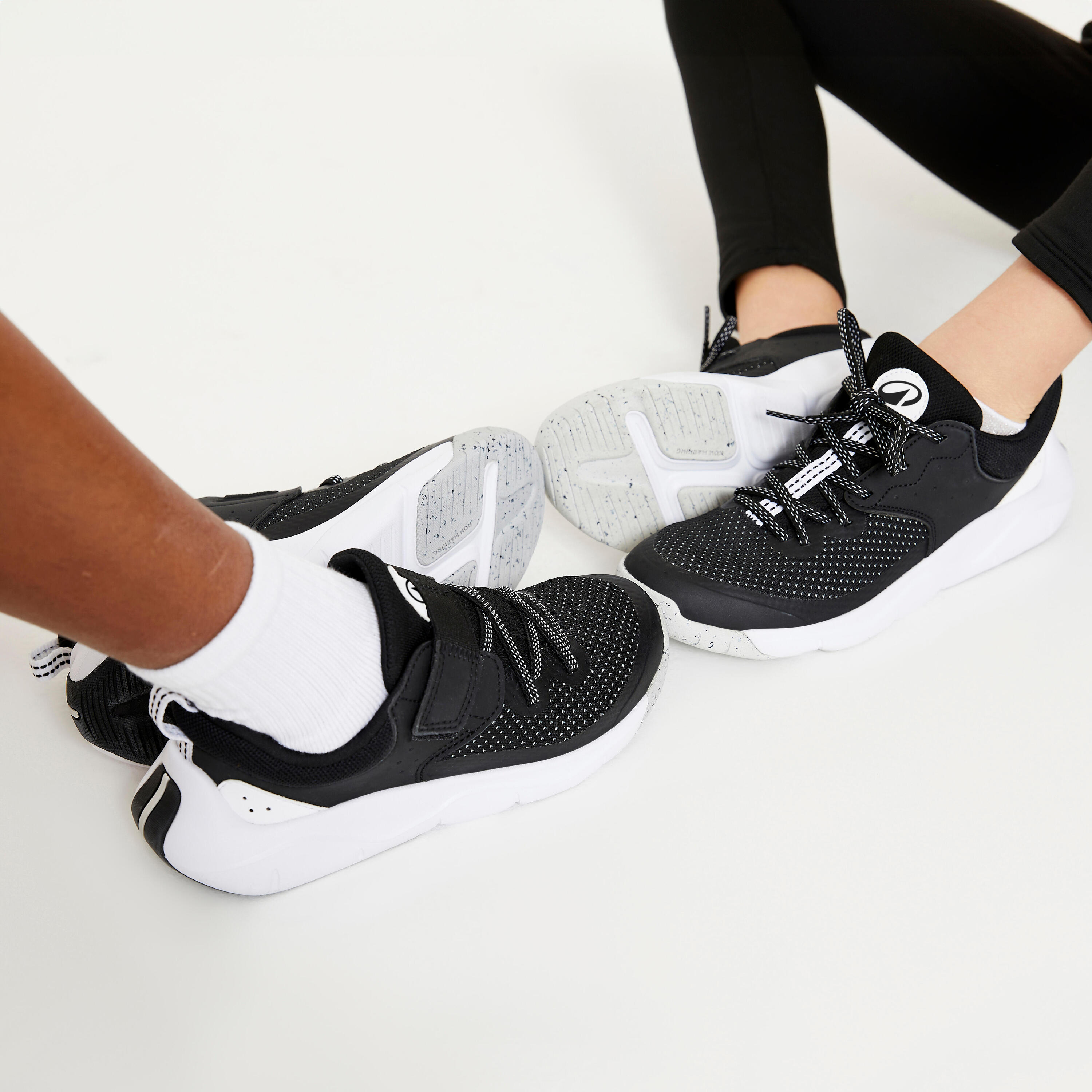 Scarpe da ginnastica bambino PLAYFUL FAST con strap e lacci elastici nere 13/24
