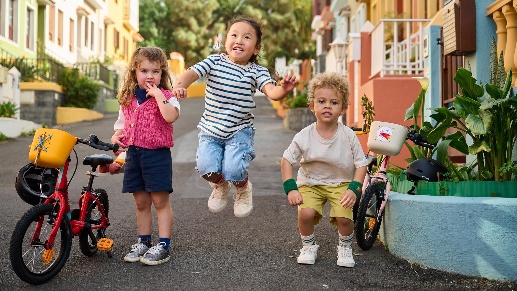 DOSSIER : LE SPORT À LA MAISON POUR LES ENFANTS