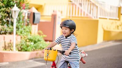 5-conseils-pour-apprendre-a-faire-du-velo-enfant-decathlon.jpg