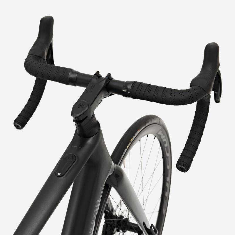 Silniční elektrokolo s karbonovým rámem E-EDR CF Mahle X20 Shimano 105 Di2 2×12