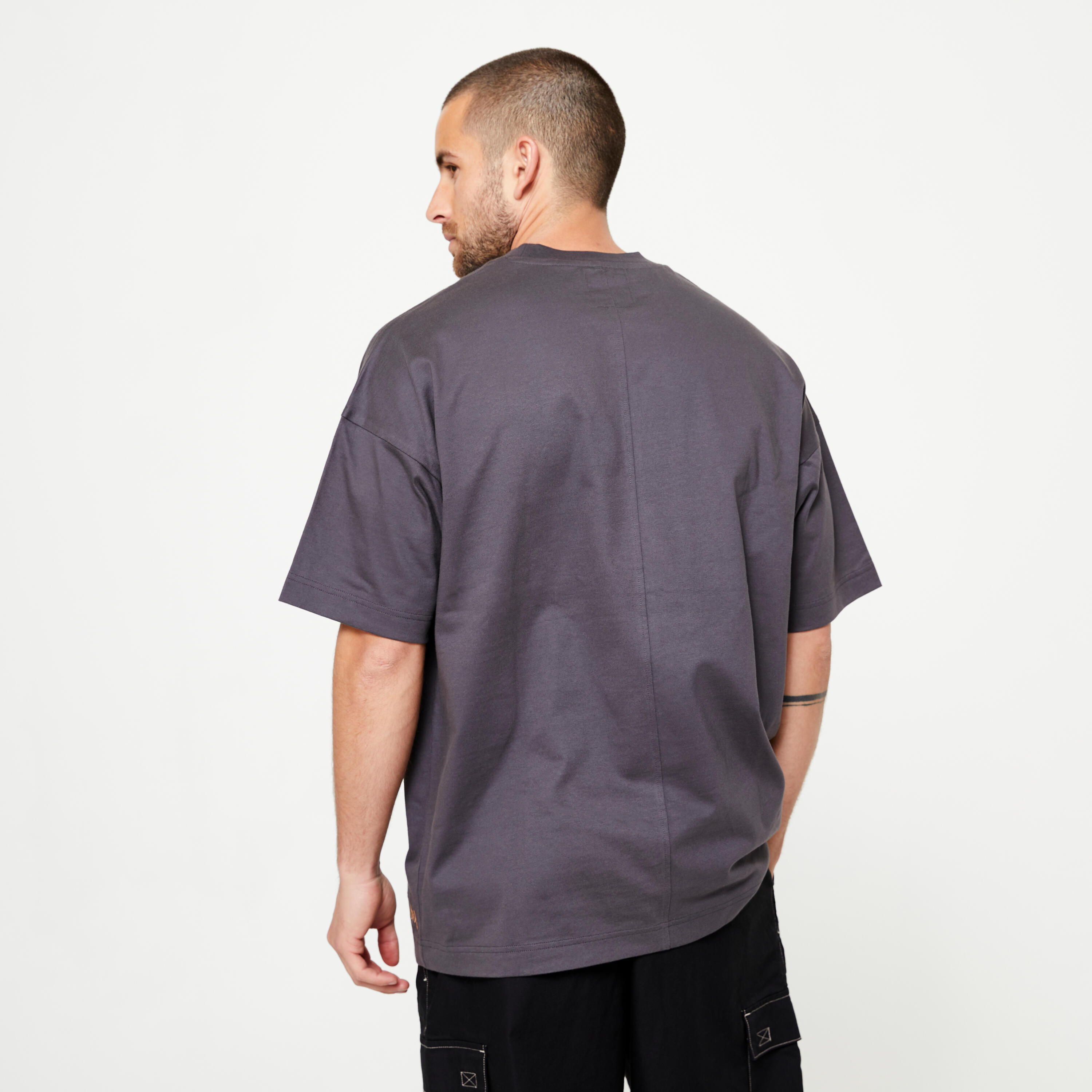 CAMISETA LARGA DE SKATEBOARD GRIS ANTRACITA TS500. COLECCIÓN SIGNATURE DAMESTOY 5/9