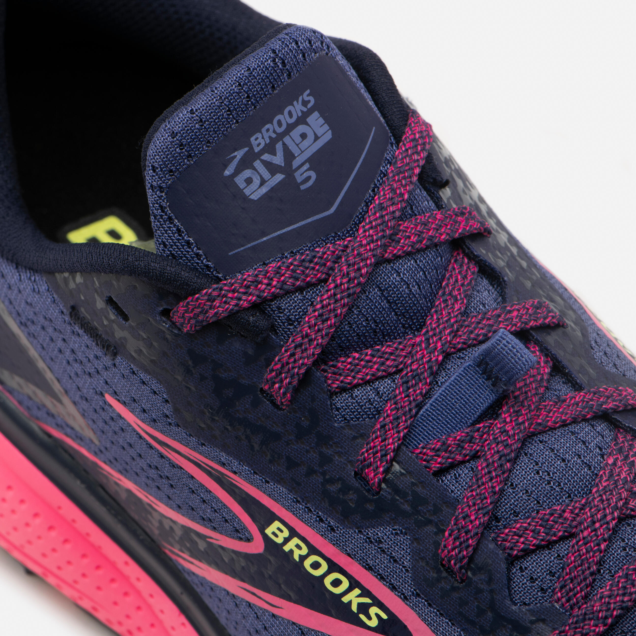 CHAUSSURE DE RUNNING TRAIL FEMME BROOKS RUNNING DIVIDE 4 BLEU ROSE 5/7