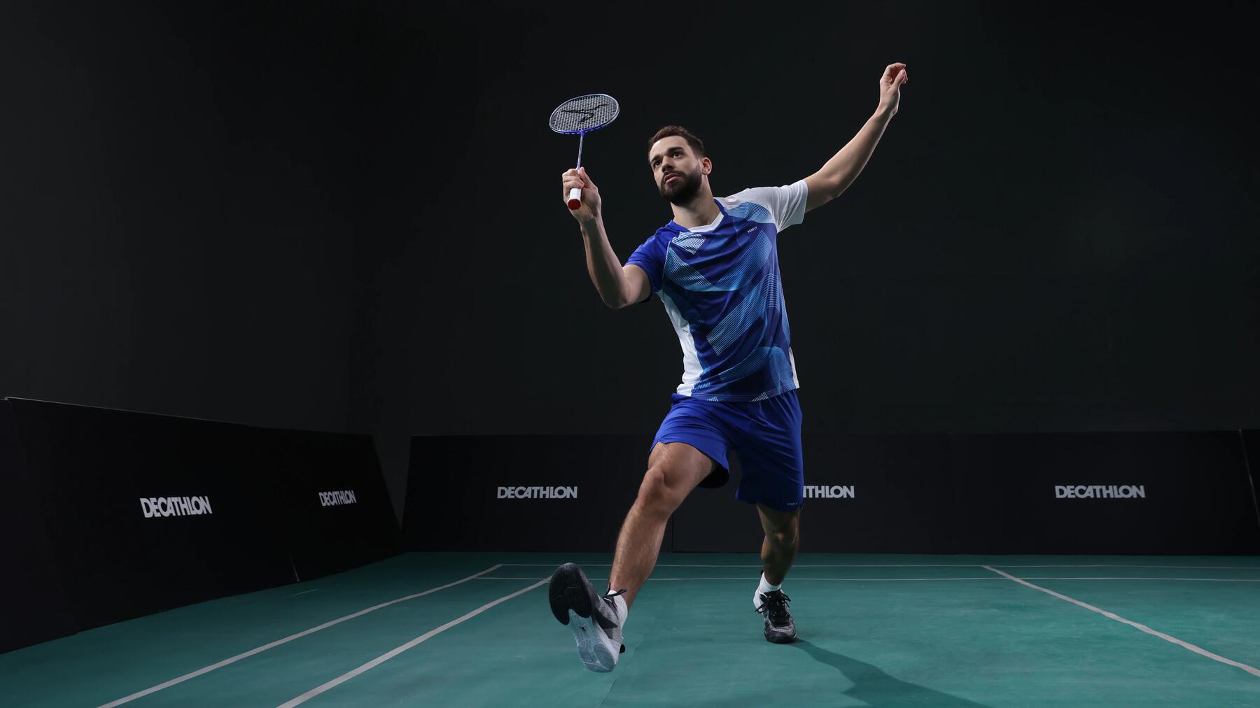 DESCOPERĂ BADMINTONUL