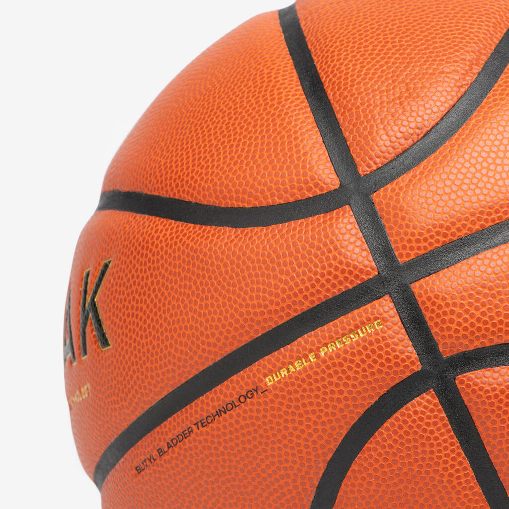 Ballon de basket BT900 taille 7. Homologué FIBA pour garçon et adulte