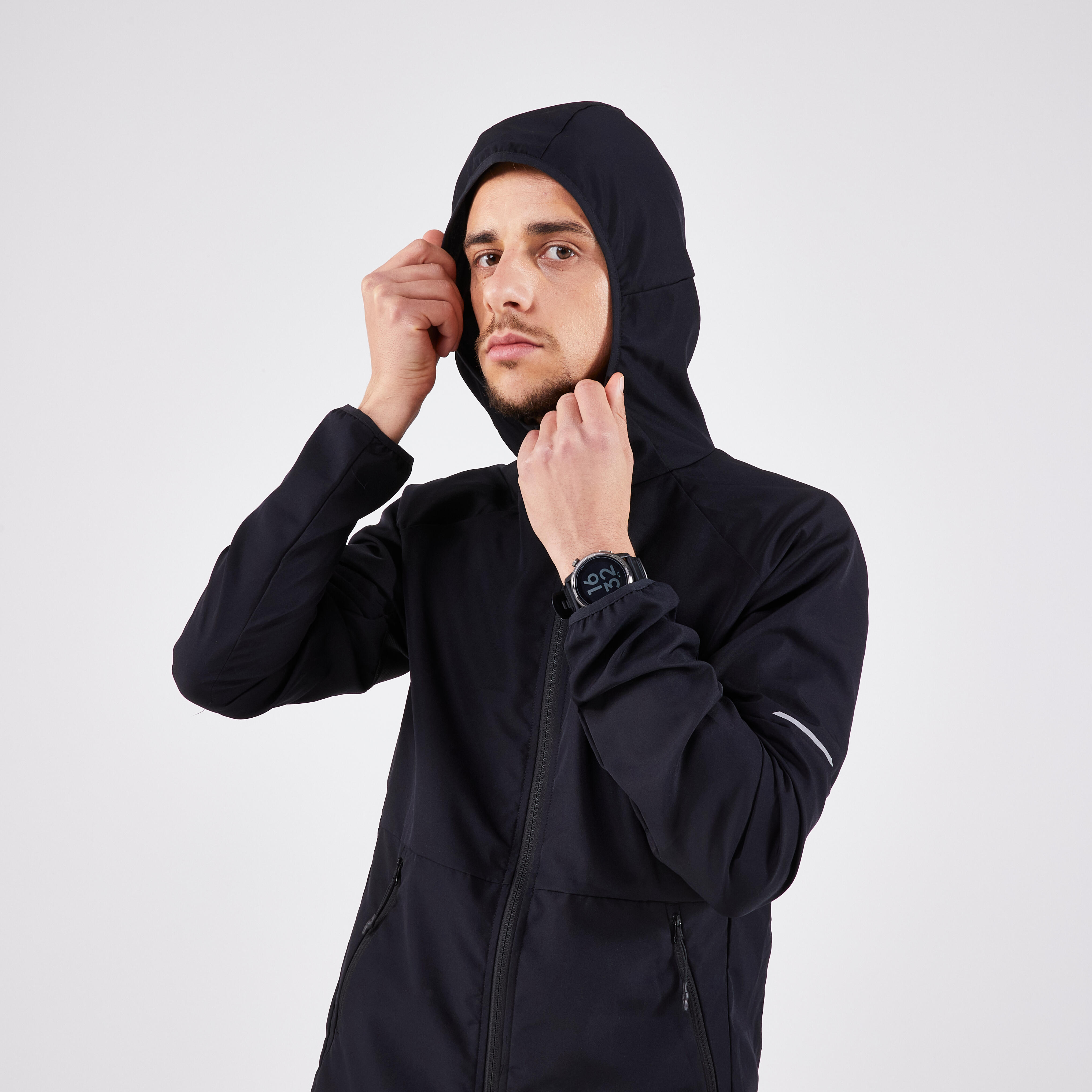 Men Running Windbreaker, Hooded, Regular Fit, Full Zipped, RUN 100 - Black