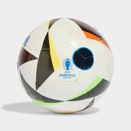 
      Futsal Training Ball Euro 24 Fussballliebe League
  