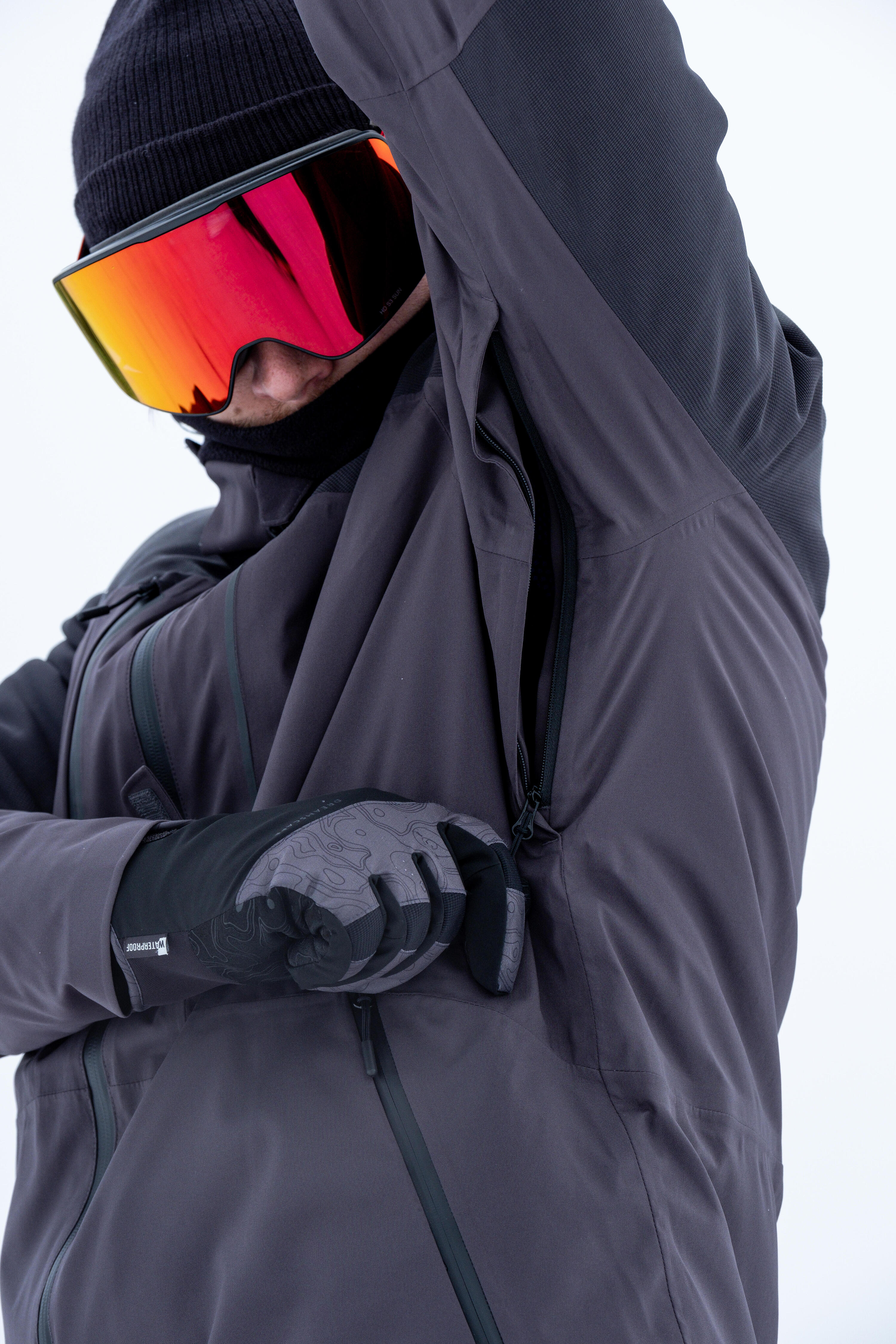 Chaqueta de esquí impermeable y resistente hombre, 500 SPORT negro  11/12