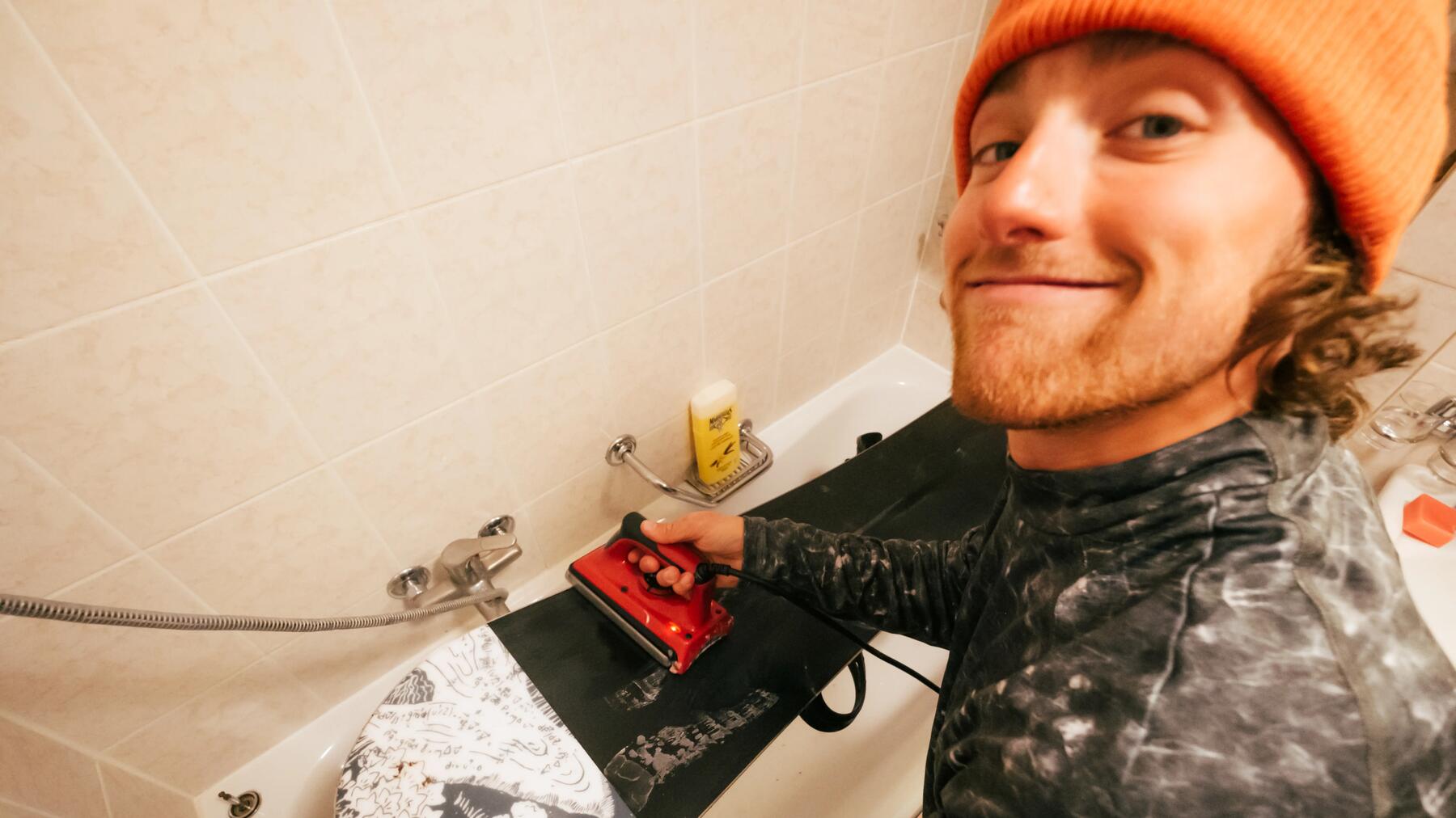 CUM SĂ ÎȚI ÎNTREȚII SNOWBOARDUL