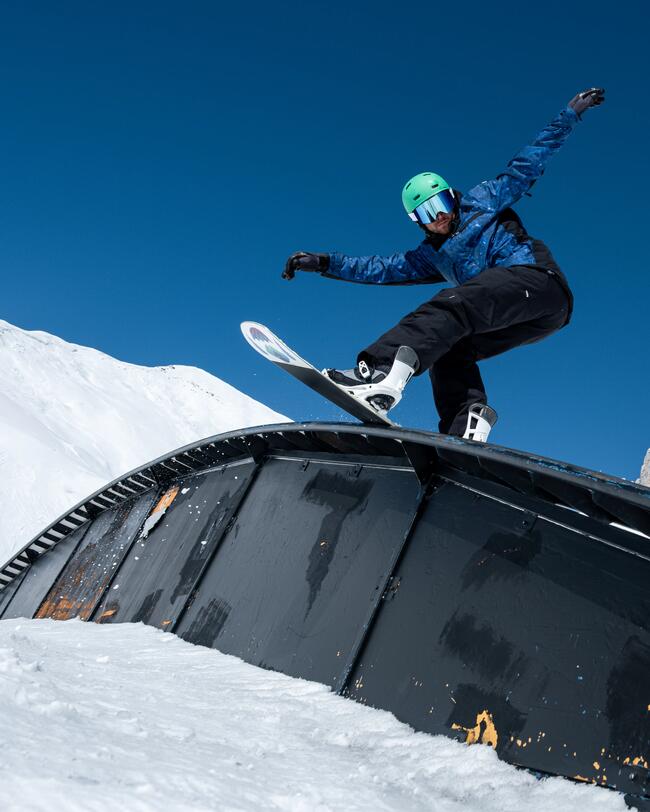 Snowboarder park