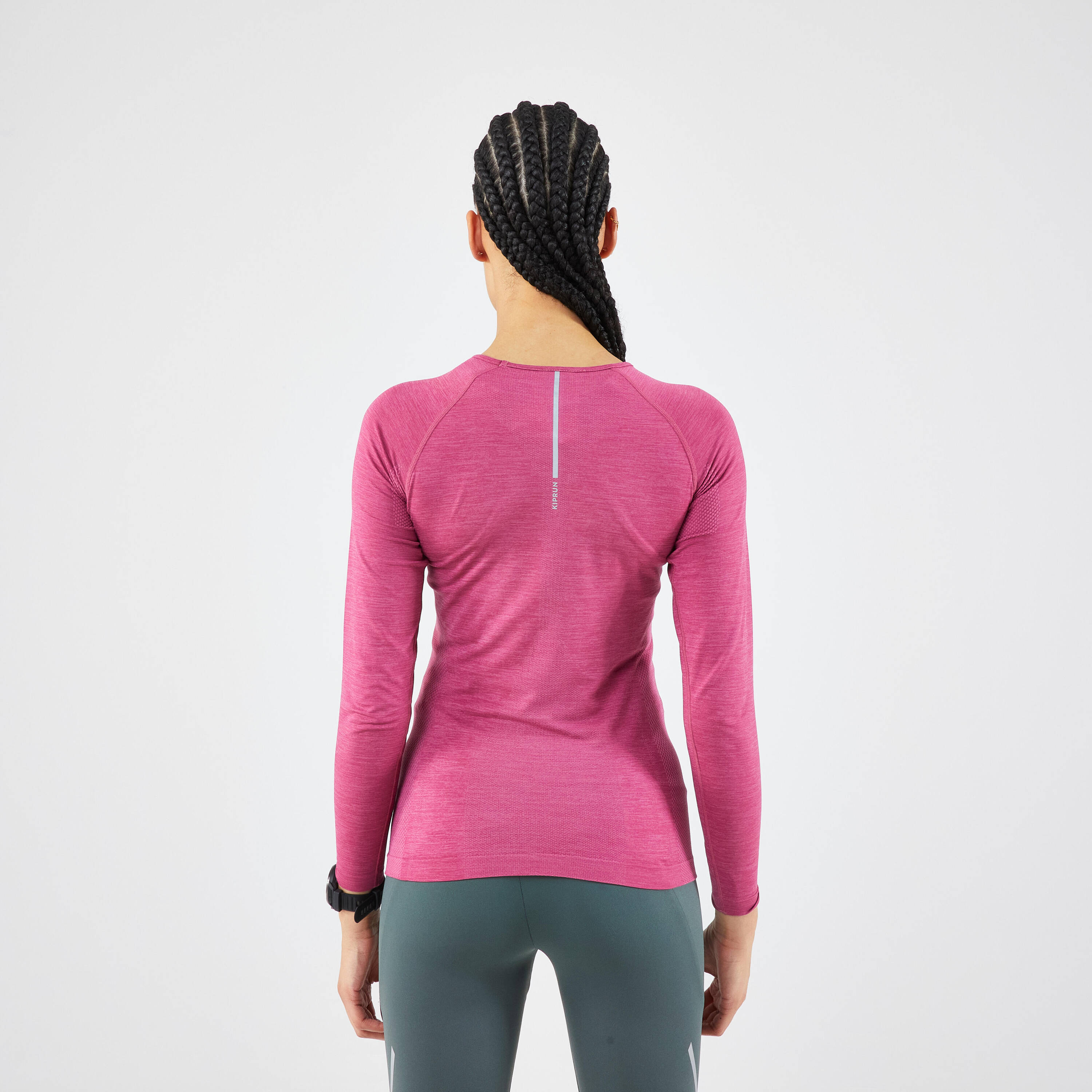 WOMEN'S KIPRUN RUN 500 FITTED SEAMLESS LONG-SLEEVED T-SHIRT - PINK -  3