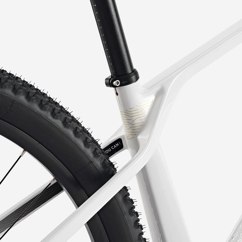 Vélo VTT semi-rigide XC cadre carbone RACE 900 NX seconde vie, Blanc