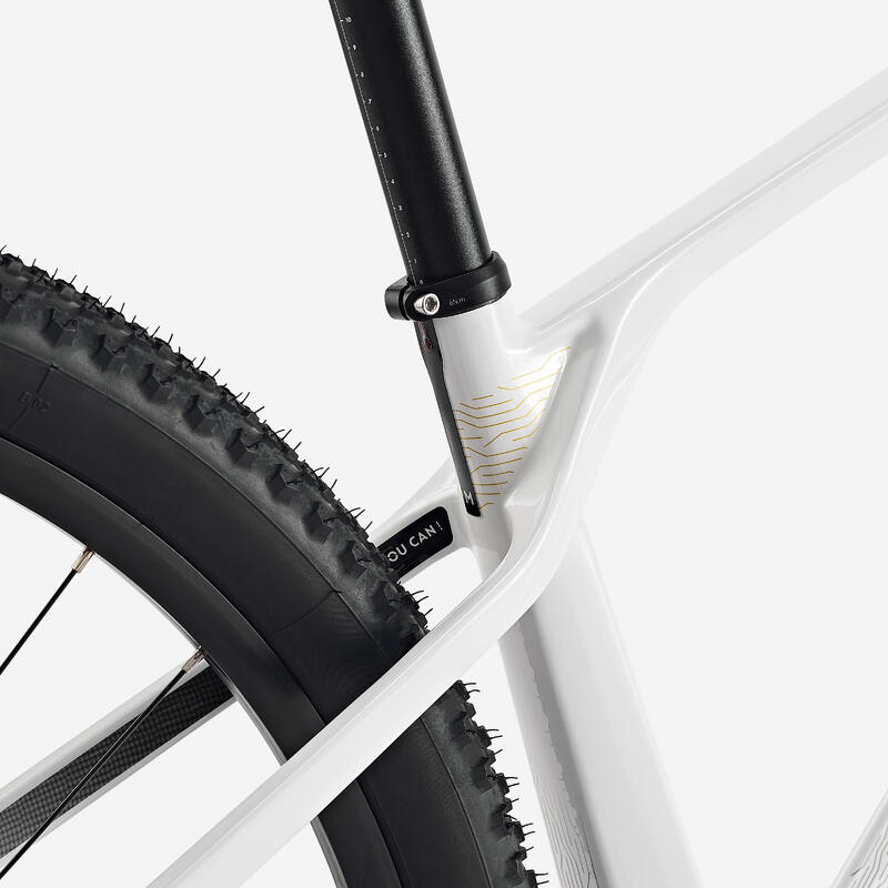 Vélo VTT semi-rigide XC cadre carbone RACE 900 NX seconde vie, Blanc