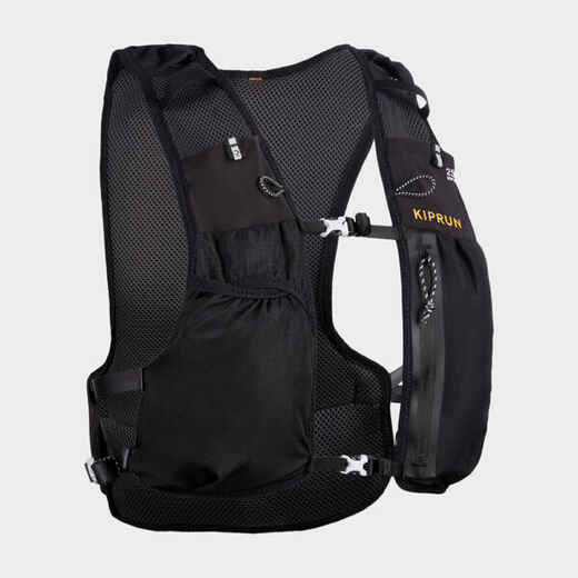 
      5L TRAIL RUNNING BAG - BLACK -  SOLD WITH 1L WATER BLADDER
  