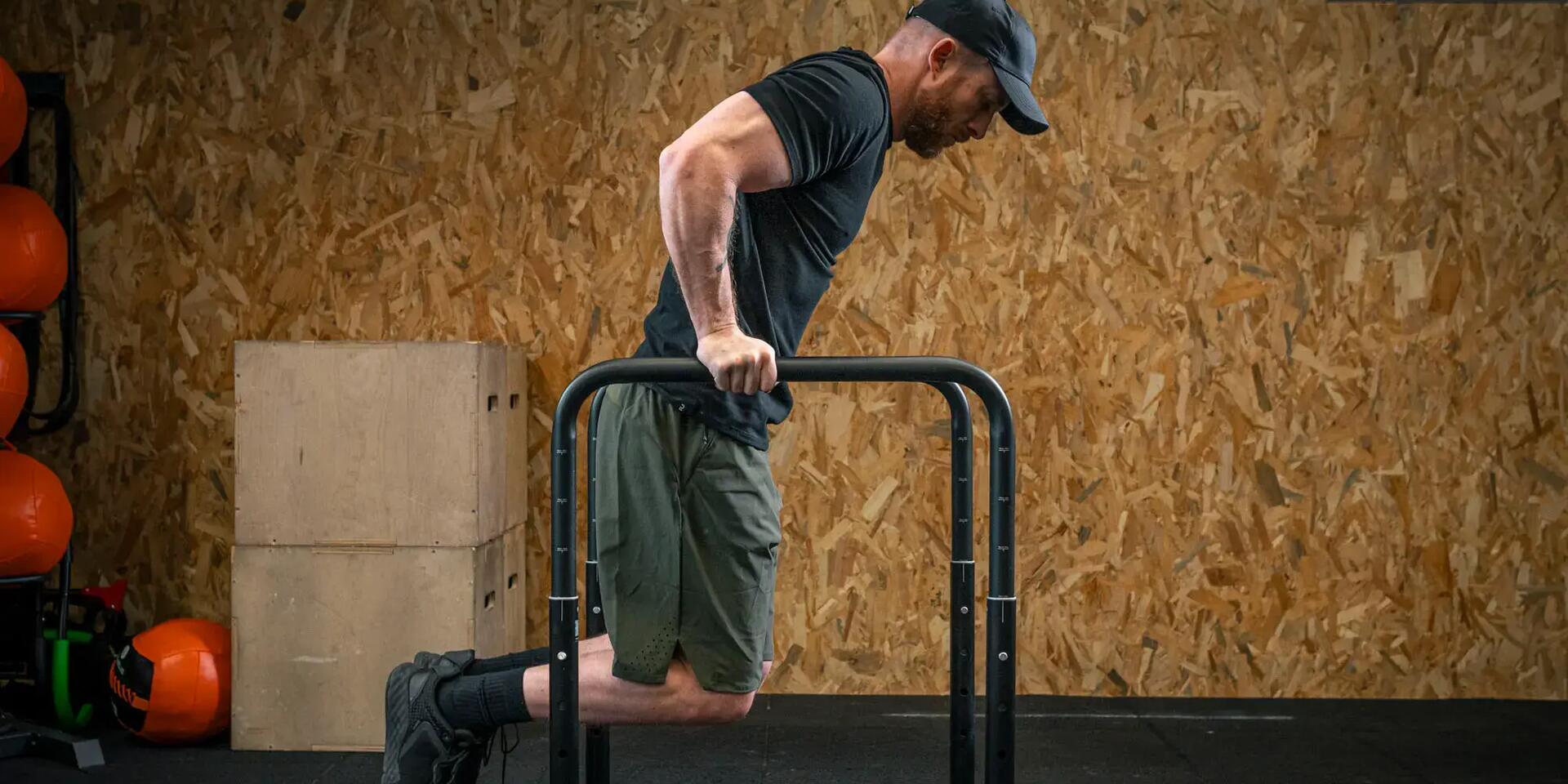 100-as Training Station testépítő tolódzkodó állvány  összeszerelési és javítási útmutató