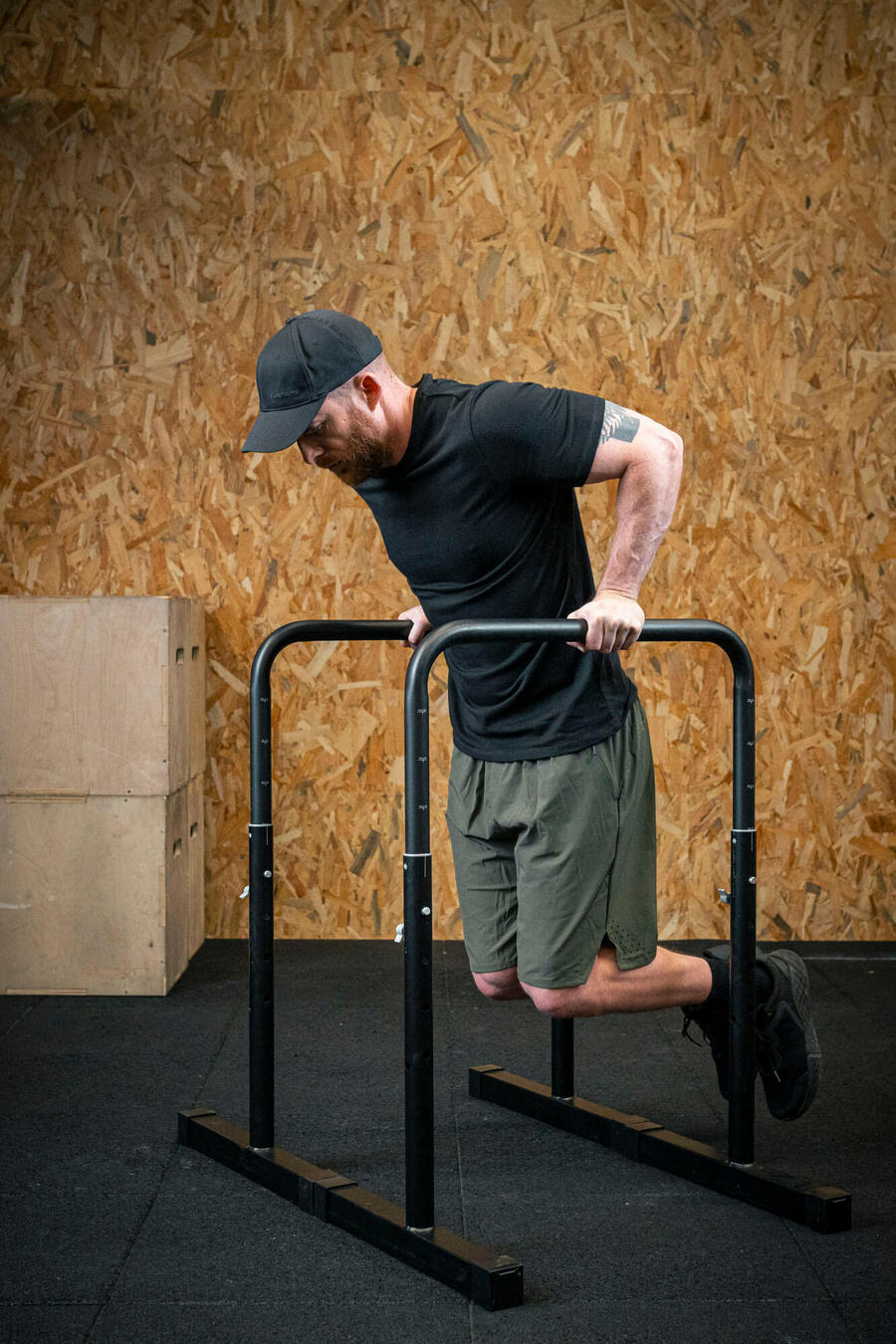 Exerciții pentru triceps pe care le poți integra în rutina de antrenamente
