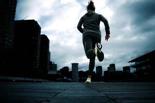 personnes qui courent