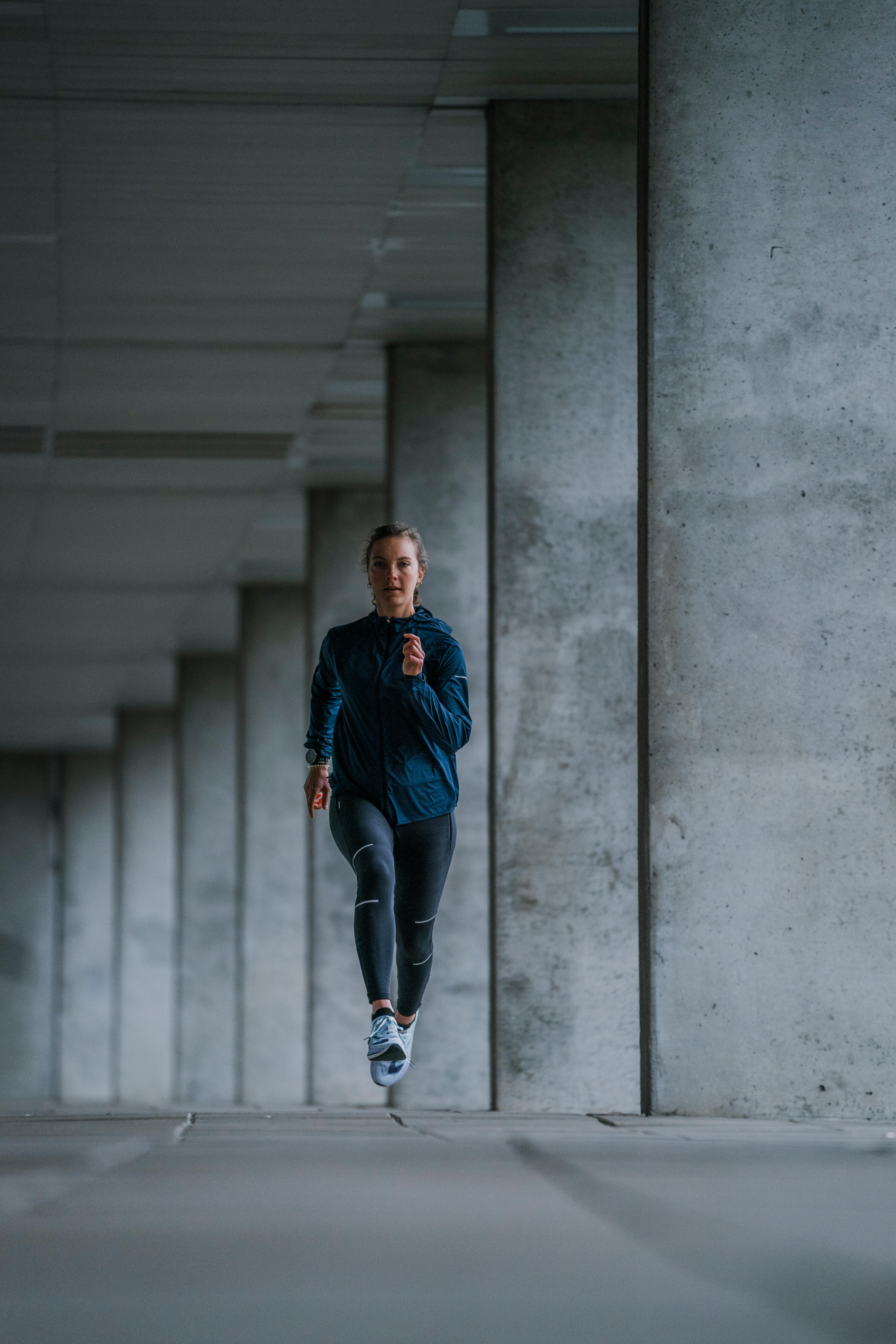 Manteau de course coupe-vent femme Run 900 12/15