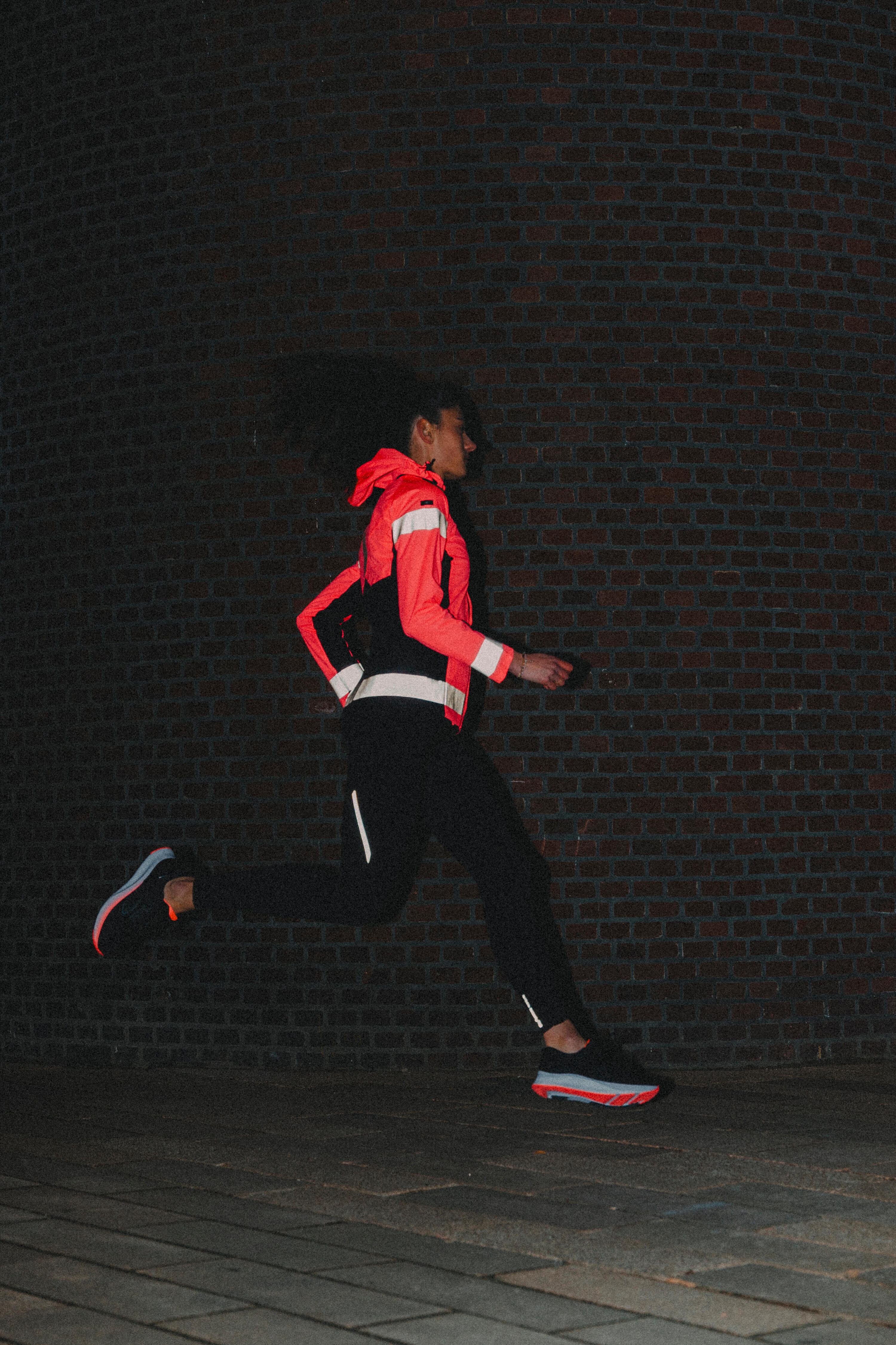 Kurtka do biegania damska Kiprun Warm Regul  by Night 13/14