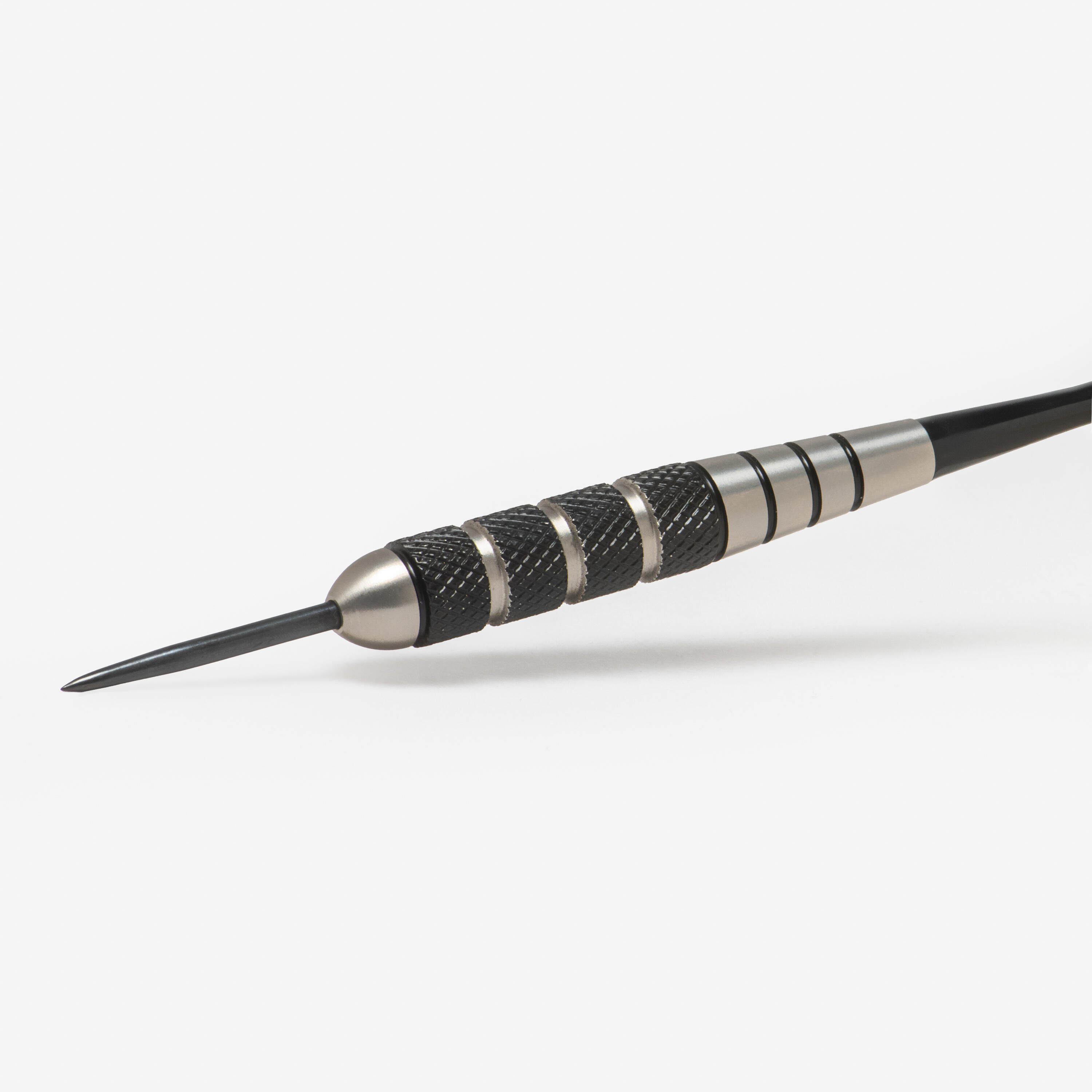 3 dartpijlen stalen punt T560 3/10