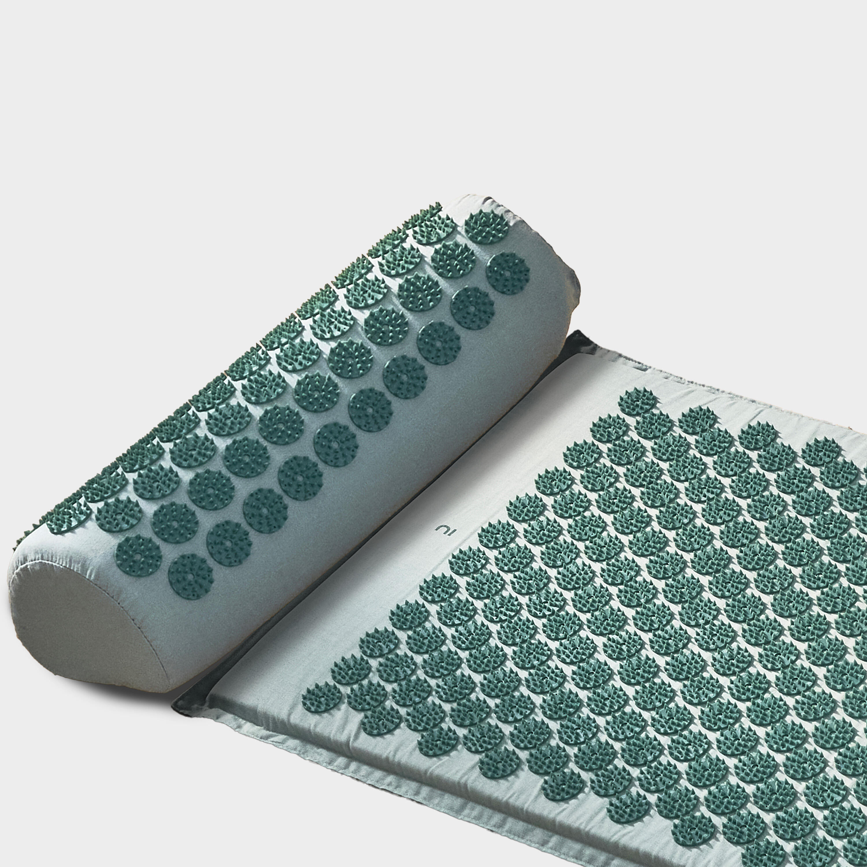 DECATHLON Acupressure mat and cushion - Green