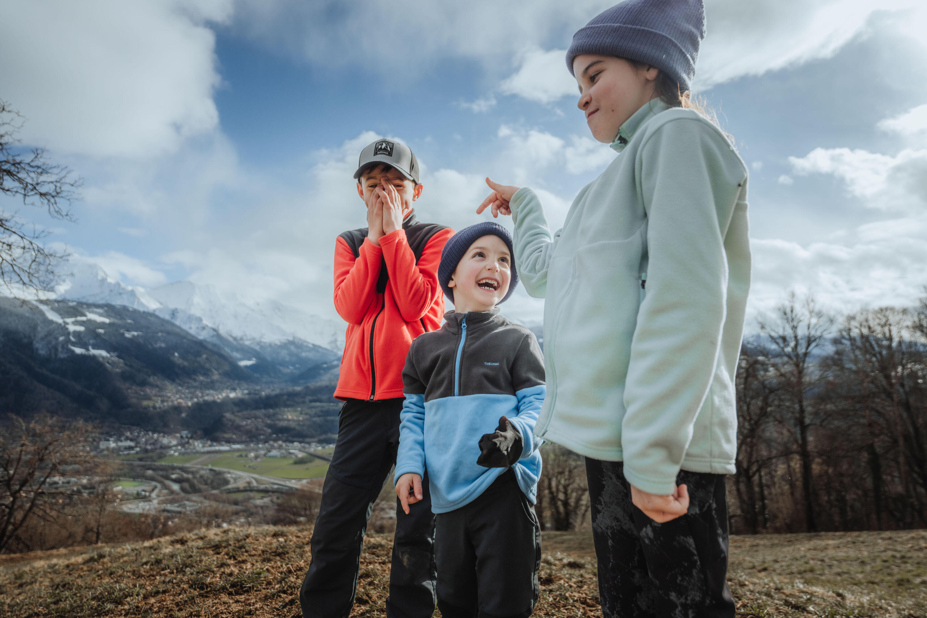 Fleece-Wanderjacke für Kinder 7-15 Jahre, MH500 mit Reissverschluss hellblau 6/10