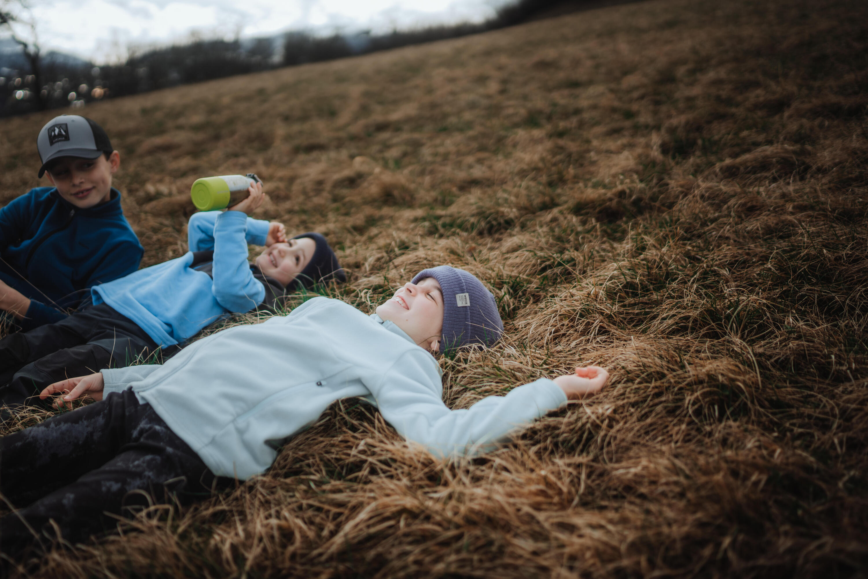 Fleece-Wanderjacke für Kinder 7-15 Jahre, MH500 mit Reissverschluss hellblau 9/10