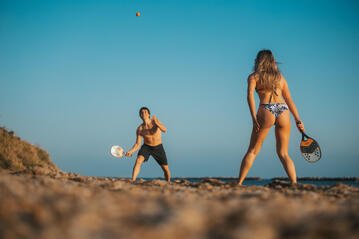 Tenis pe plaja